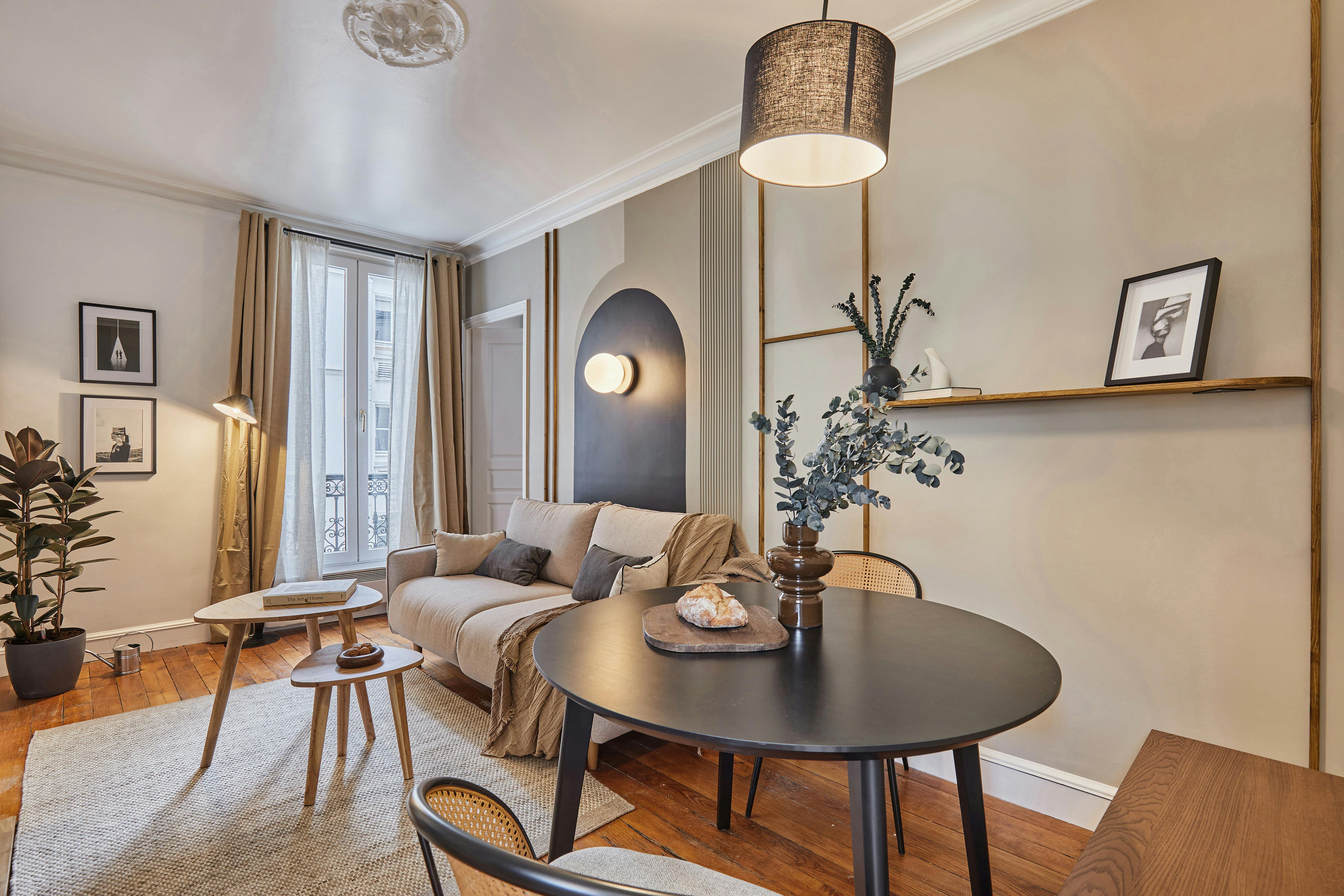 Apartment for rent for €4,103 per month in Paris, Avenue Rapp