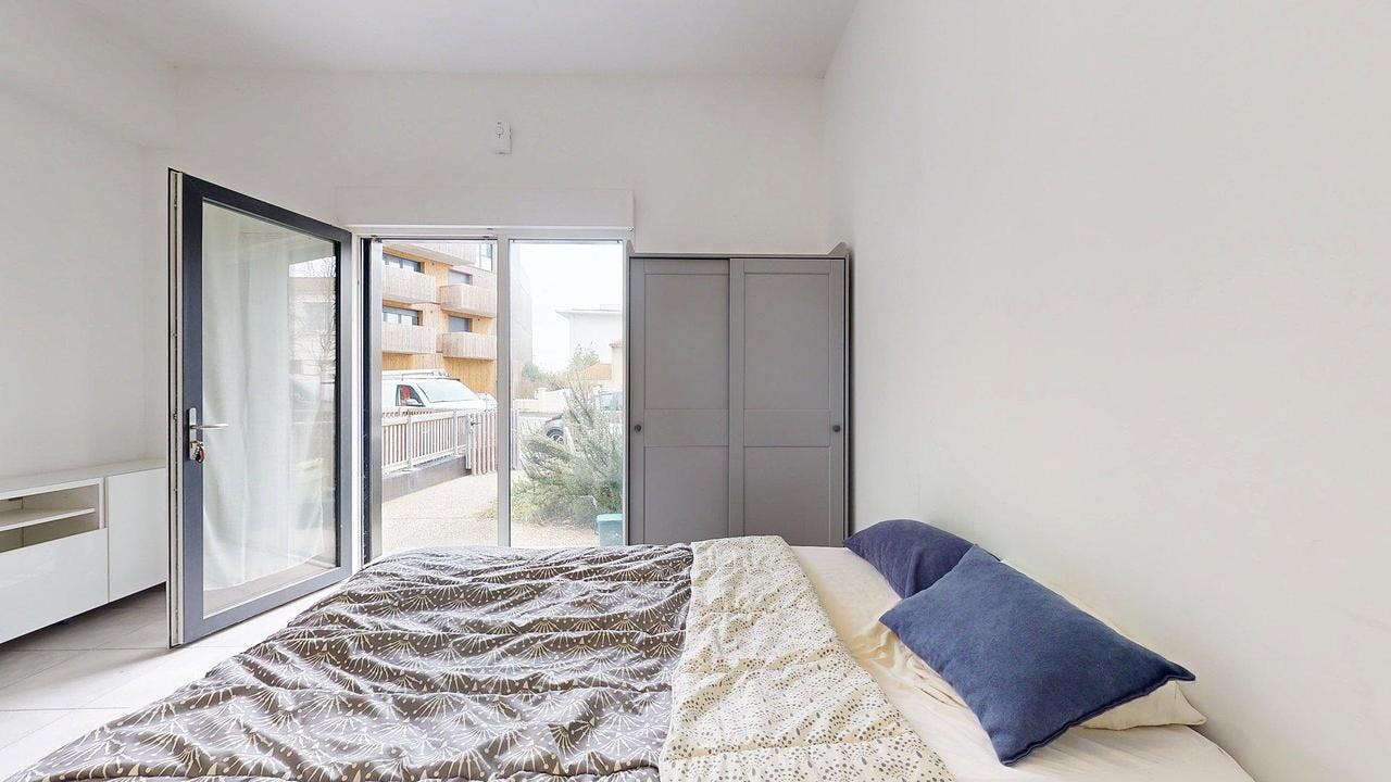 Studio zu mieten für 585 € pro Monat in La Rochelle, Rue des Altéas