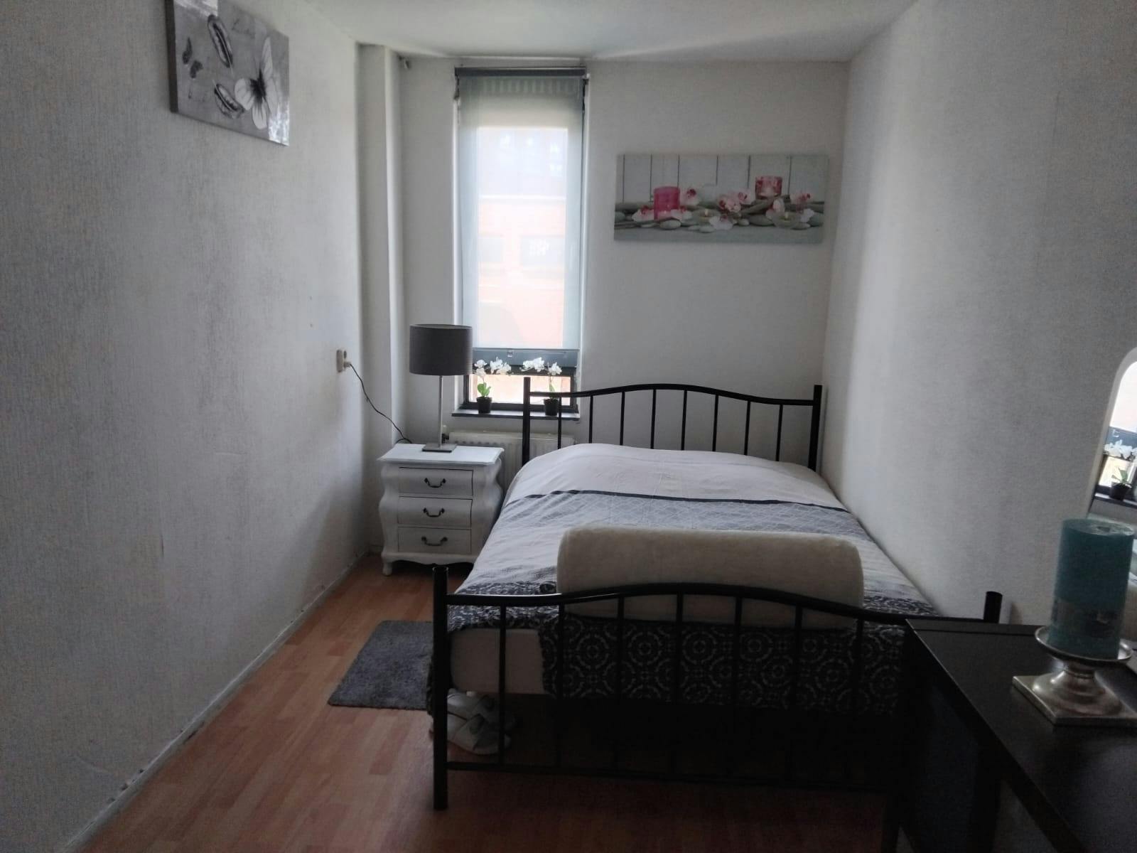 Kamer aan Osloweg, The Hague