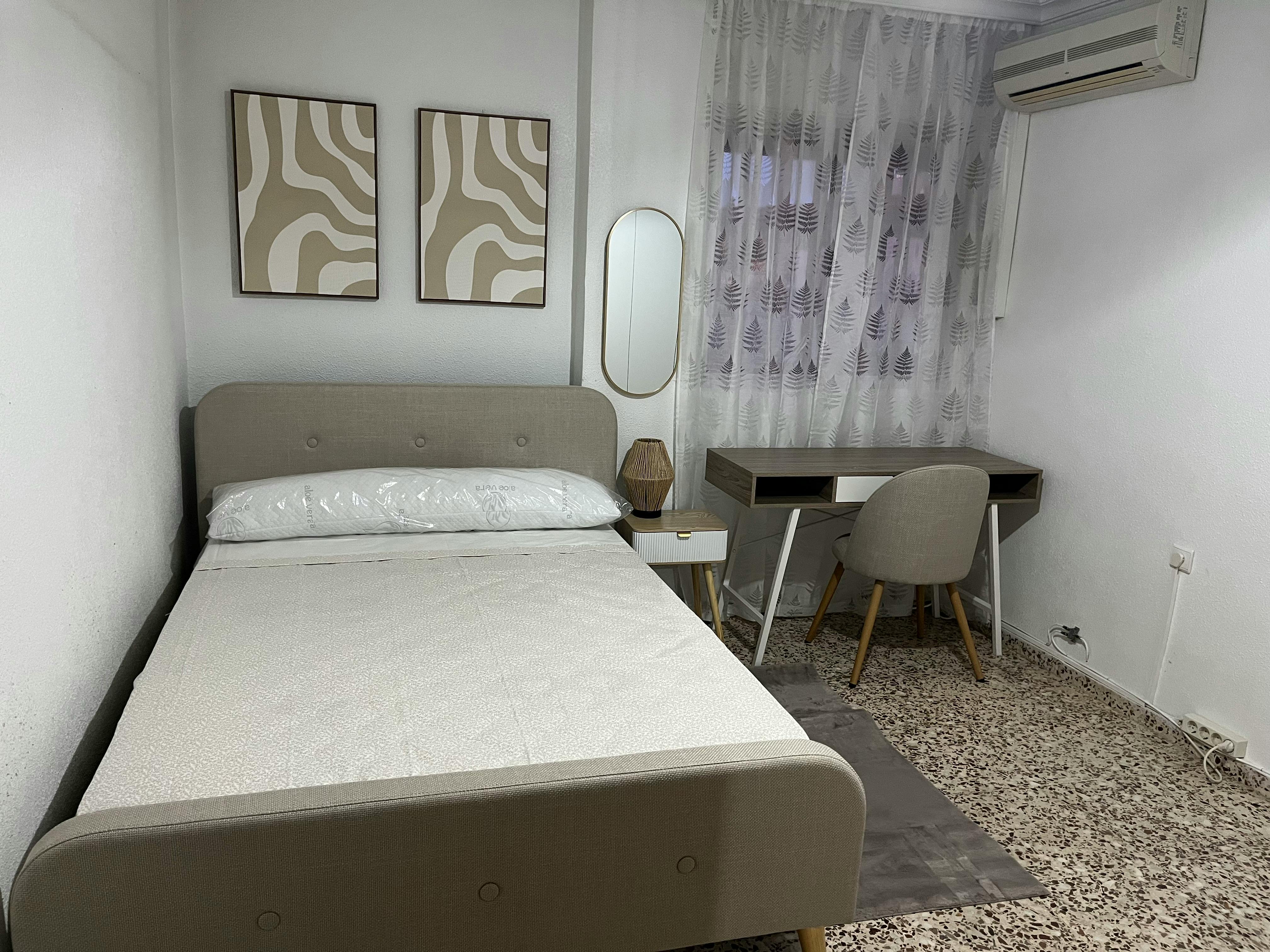 Single room Cartagena, 1 bed, 20m² — photo 12