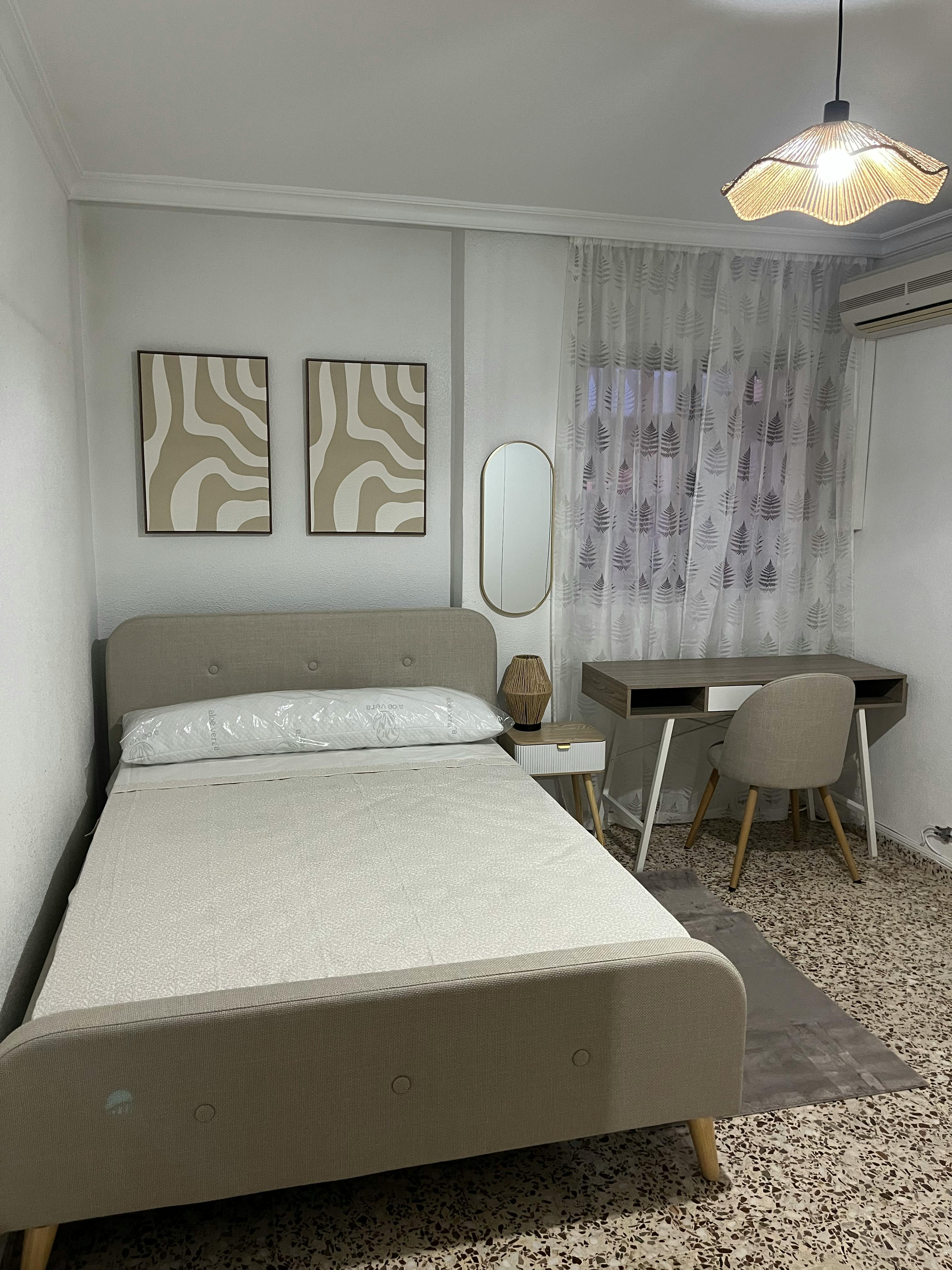 Single room Cartagena, 1 bed, 20m² — photo 11