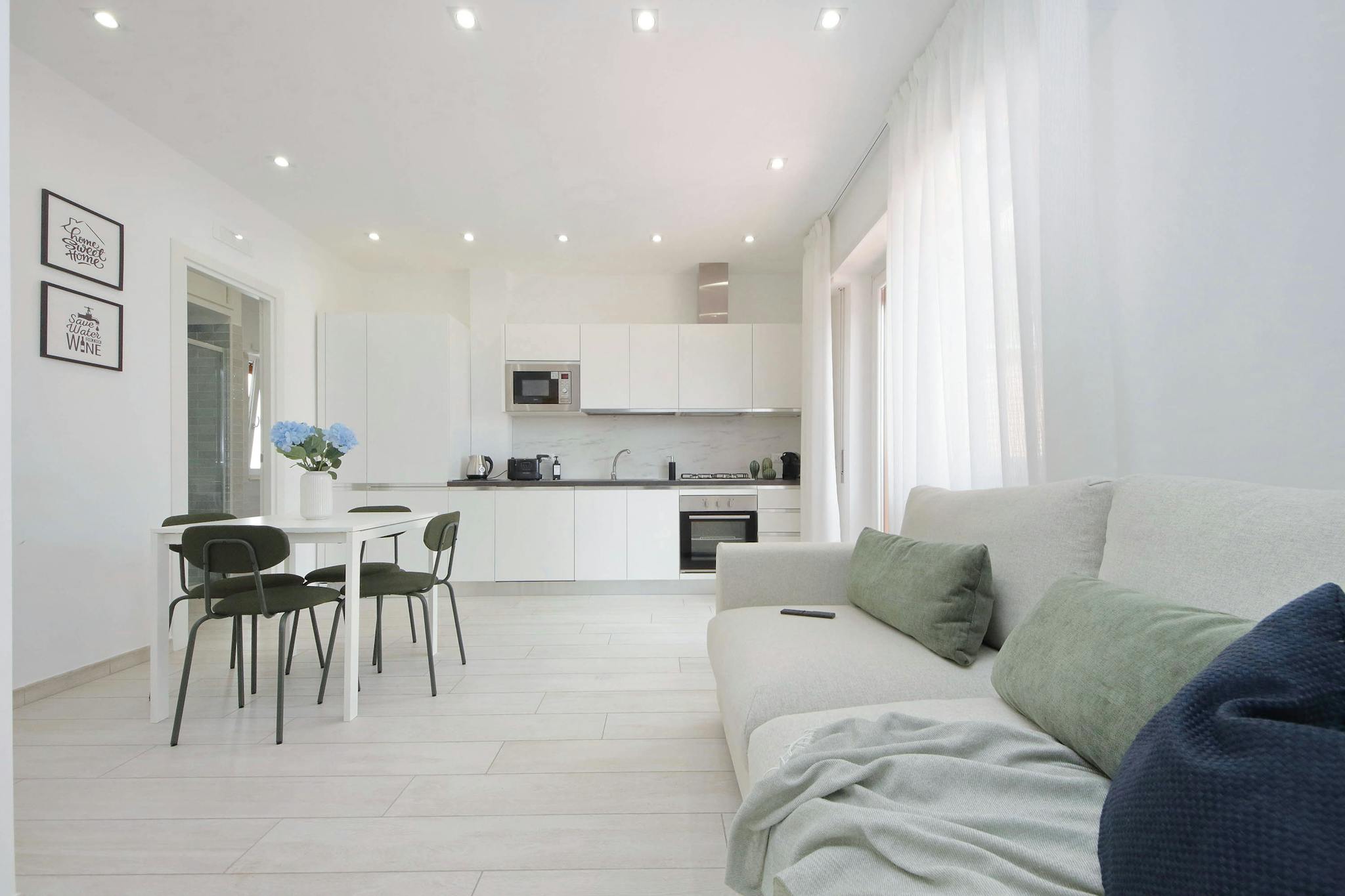 Viale Ammiraglio del Bono, Lido di Ostia preview