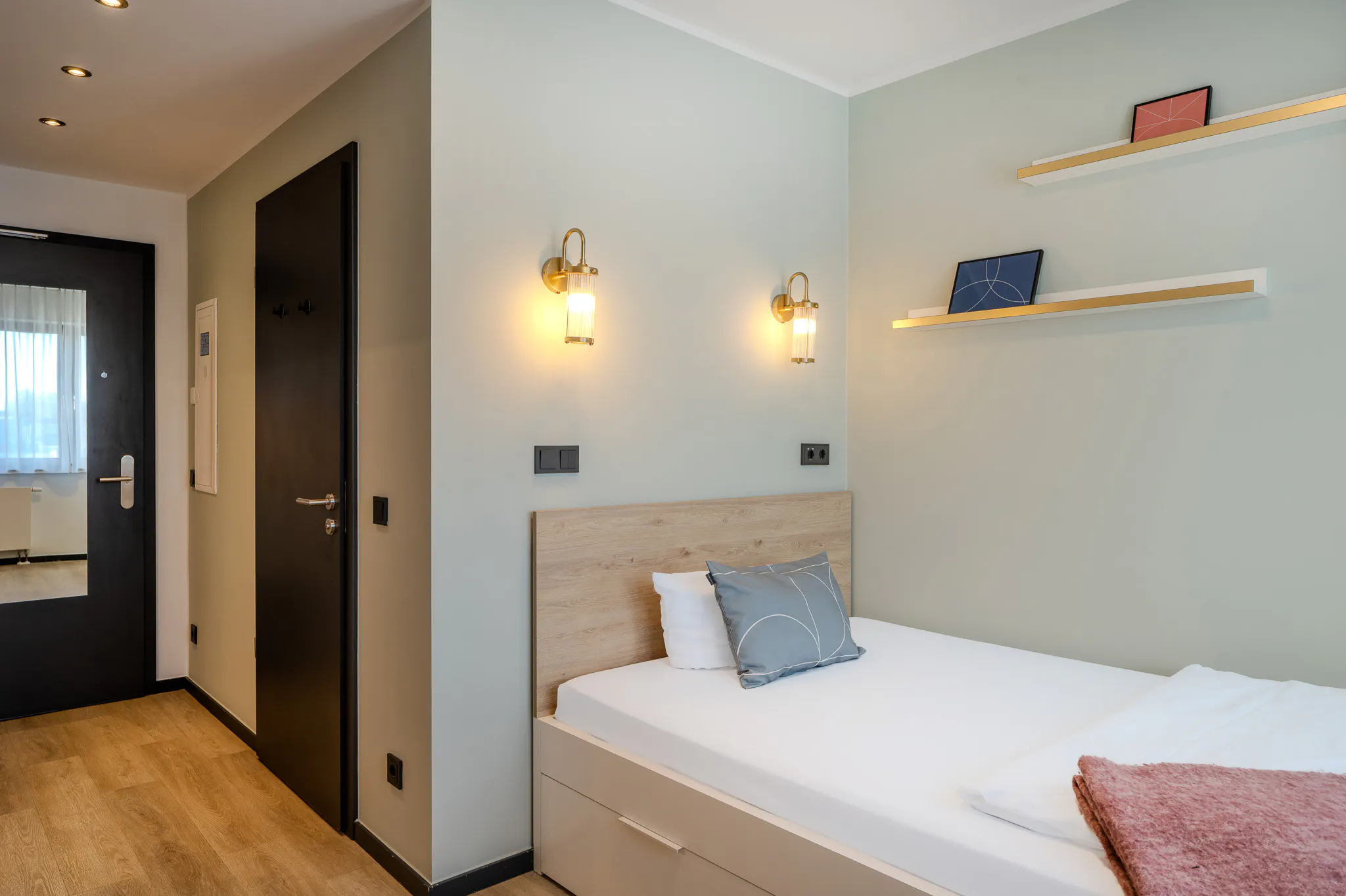 Pestalozzistraße, Berlin preview