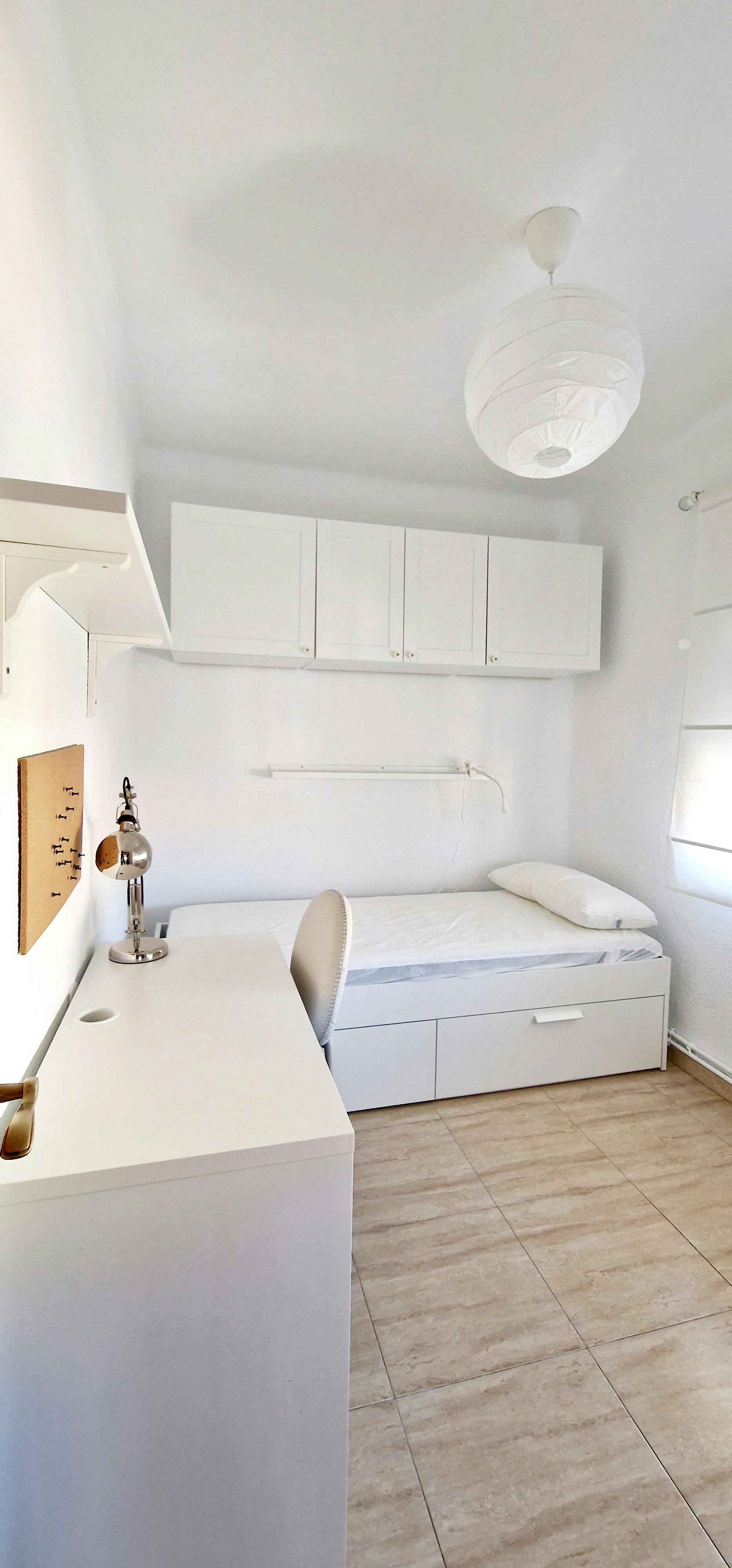 Private room for rent for €280 per month in Salamanca, Calle Ganaderos