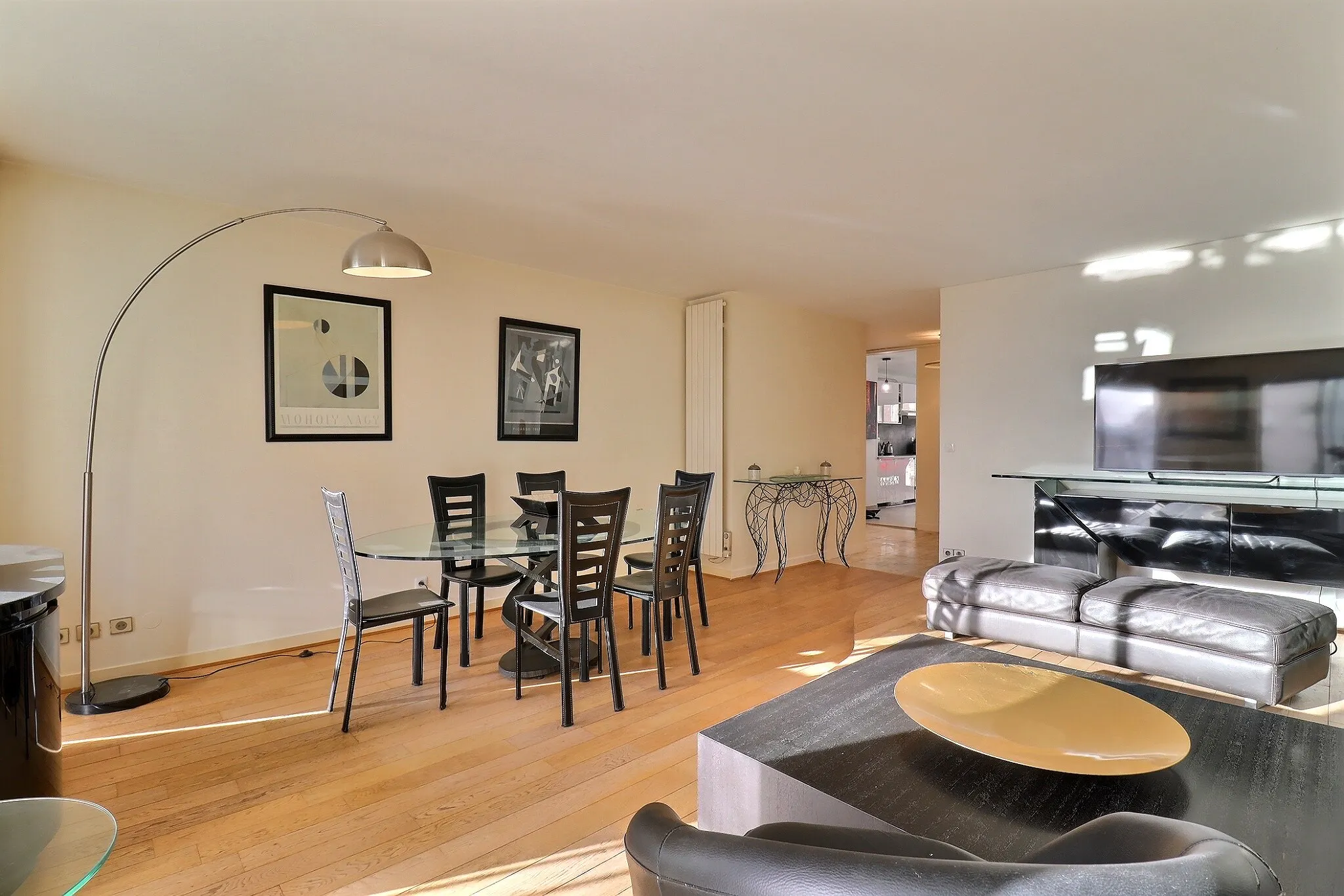 1-Bedroom Apartment in Rue des Marronniers, Paris (1688647) ROOM 2