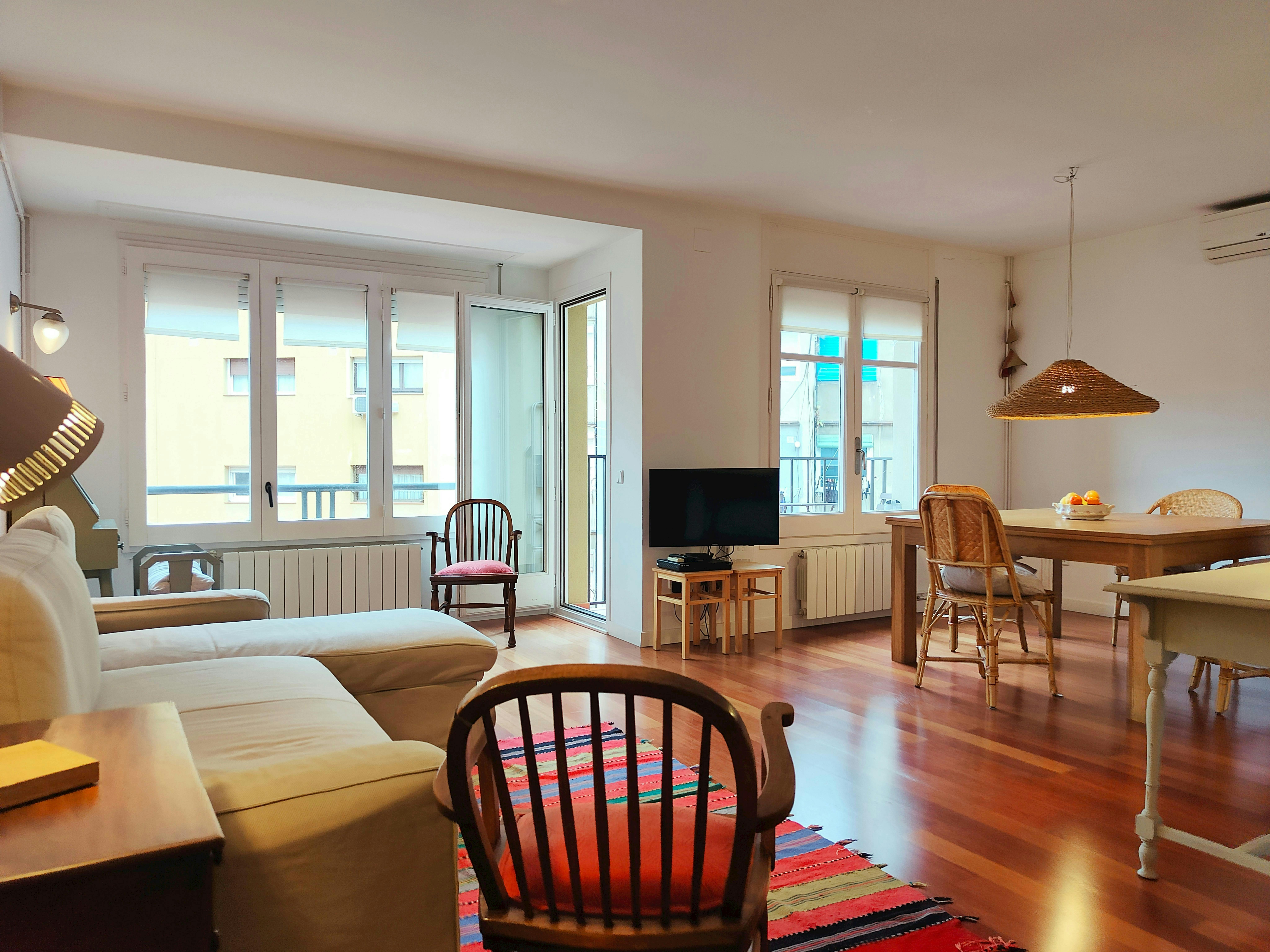 Apartment for rent for €2,236 per month in Barcelona, Avinguda de Sarrià