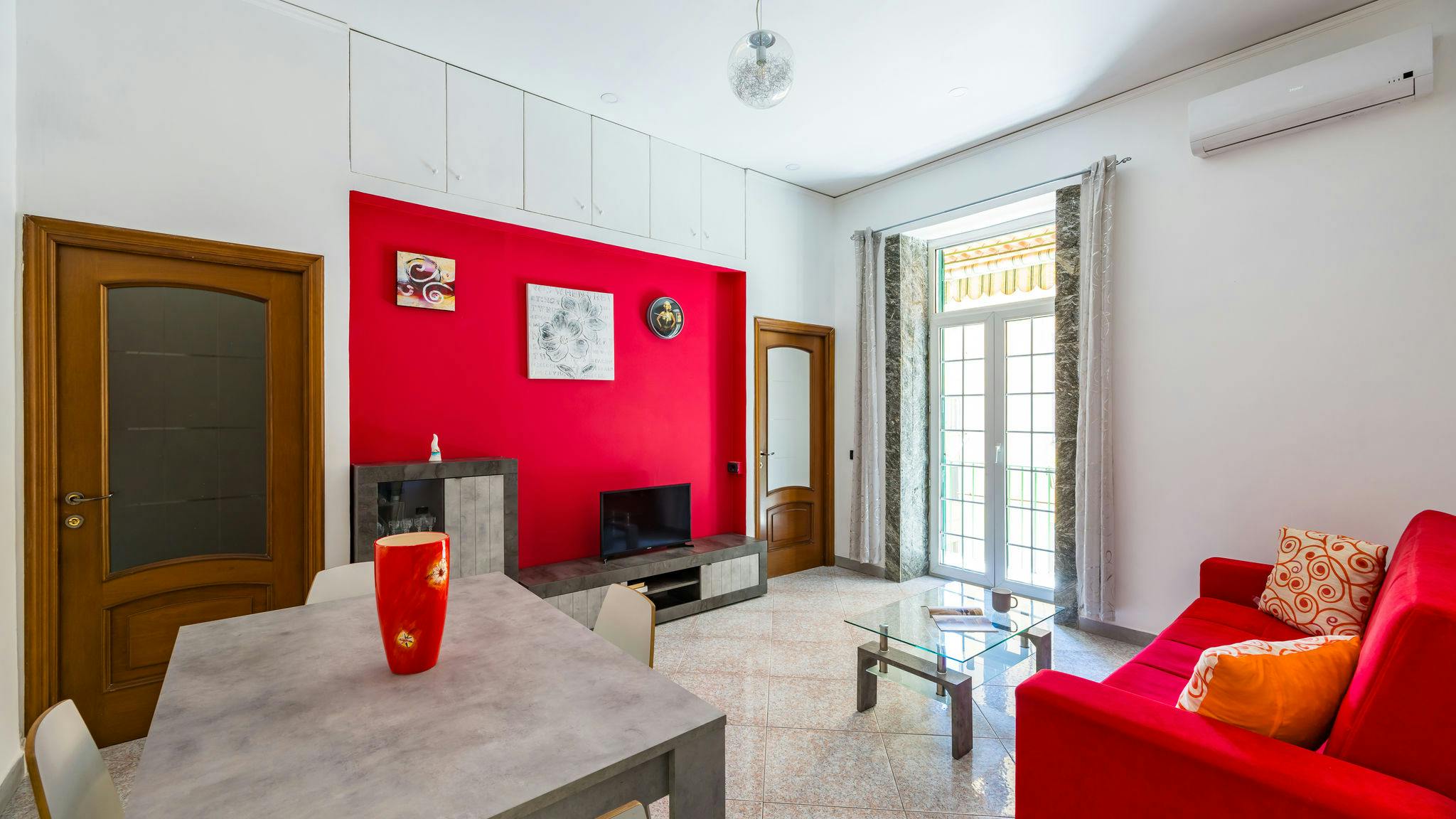 Apartment for rent for €1 per month in Naples, Vico Milano