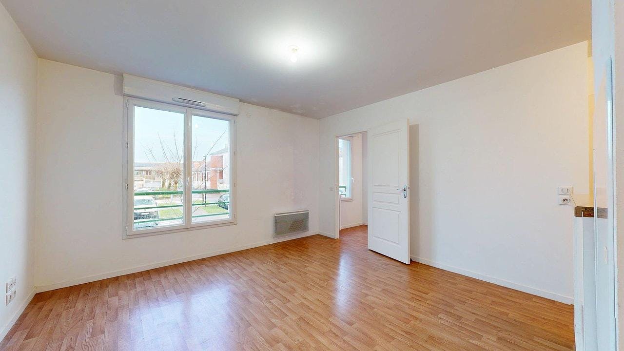 Wohnung zu mieten für 660 € pro Monat in Couëron, Rue du 1ER Mai