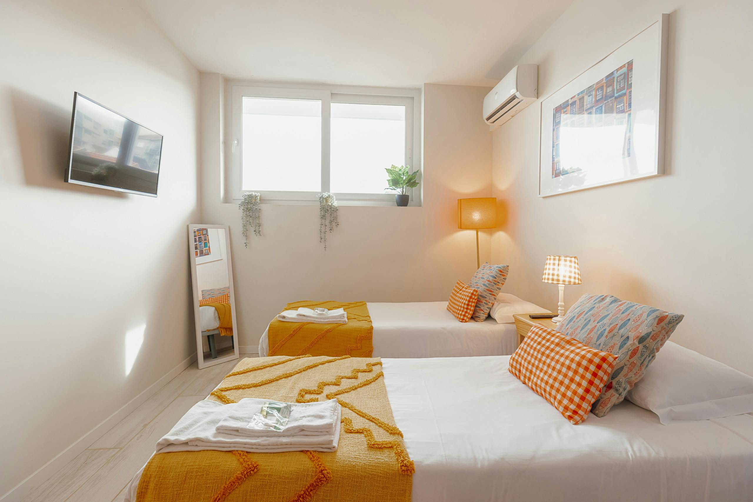 Studio para alugar por € 1.189 por mês em Porto, Rua do Almirante Leote do Rego