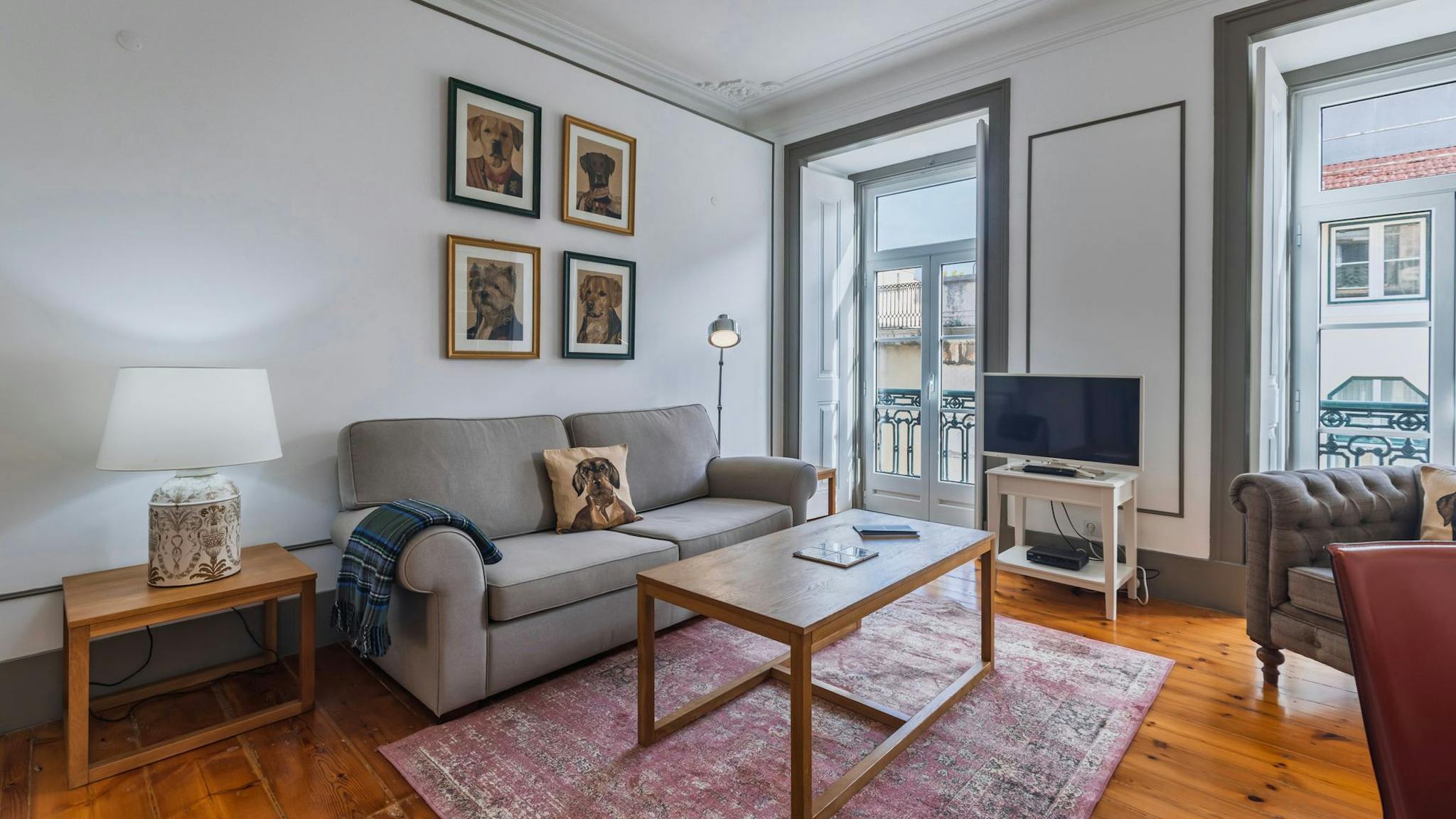 Rua Serpa Pinto, Encarnação preview