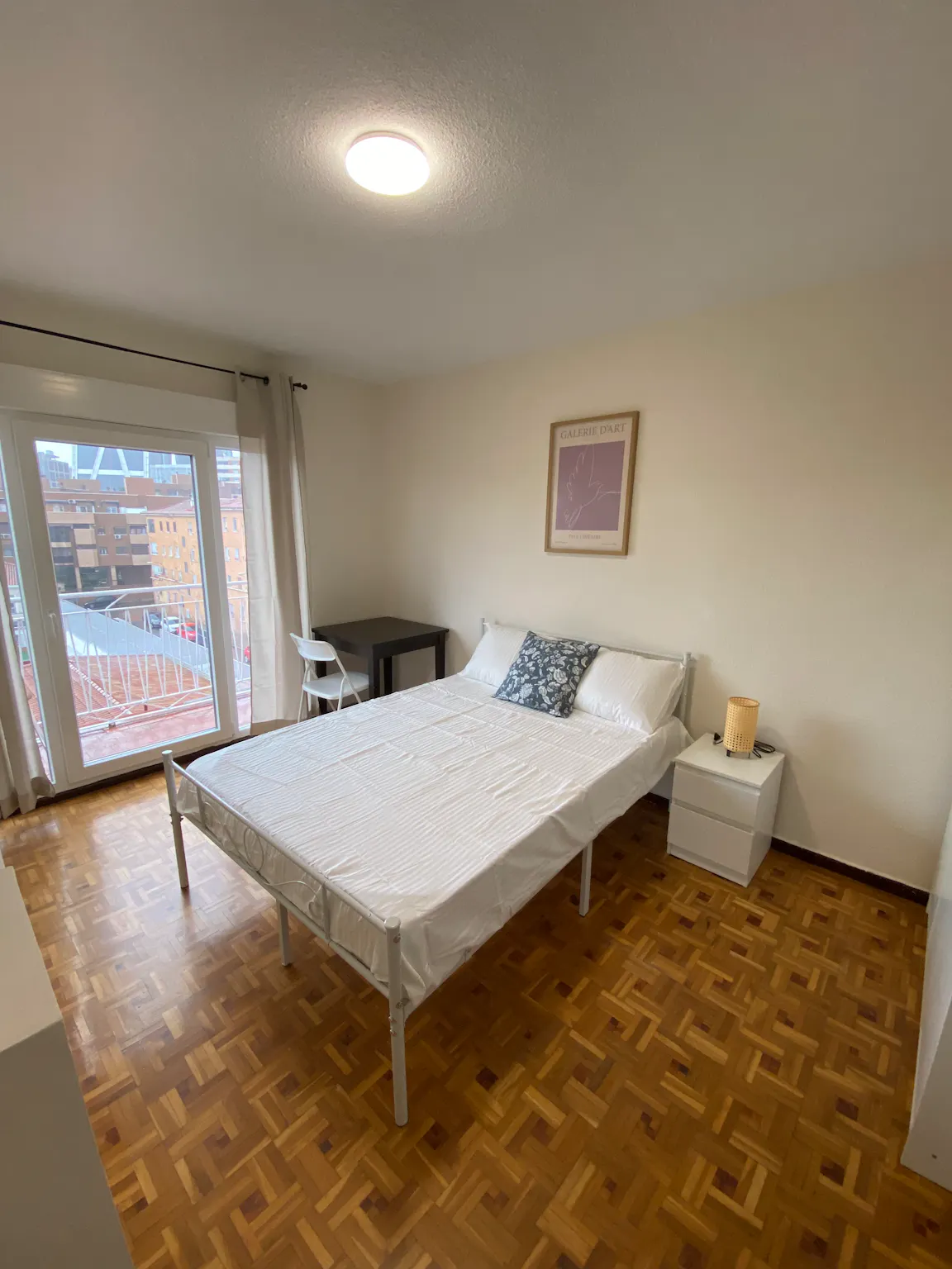 Private room in Calle Aguileñas, Madrid (1688783) ROOM