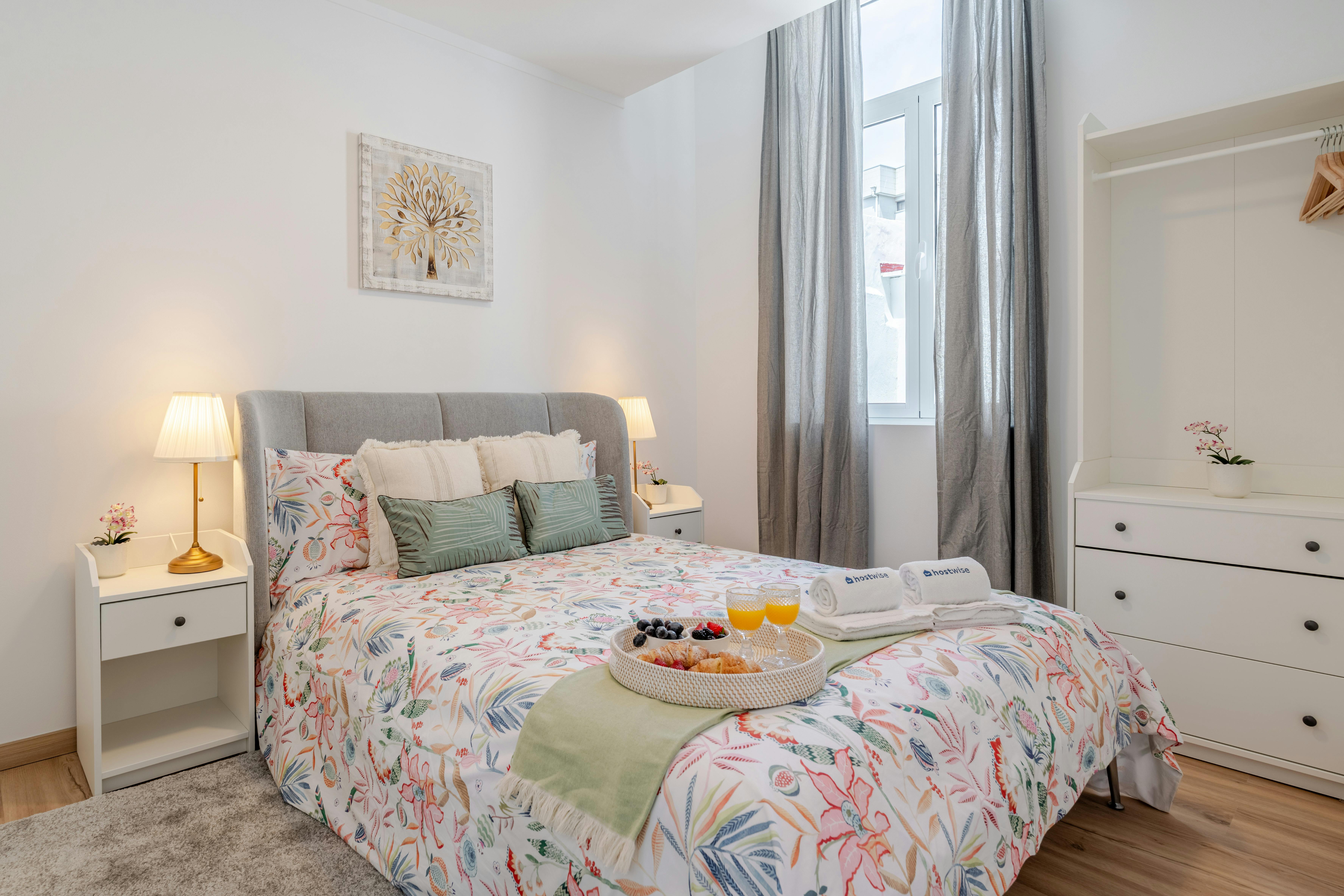 Rua de Pedro Hispano, Porto preview