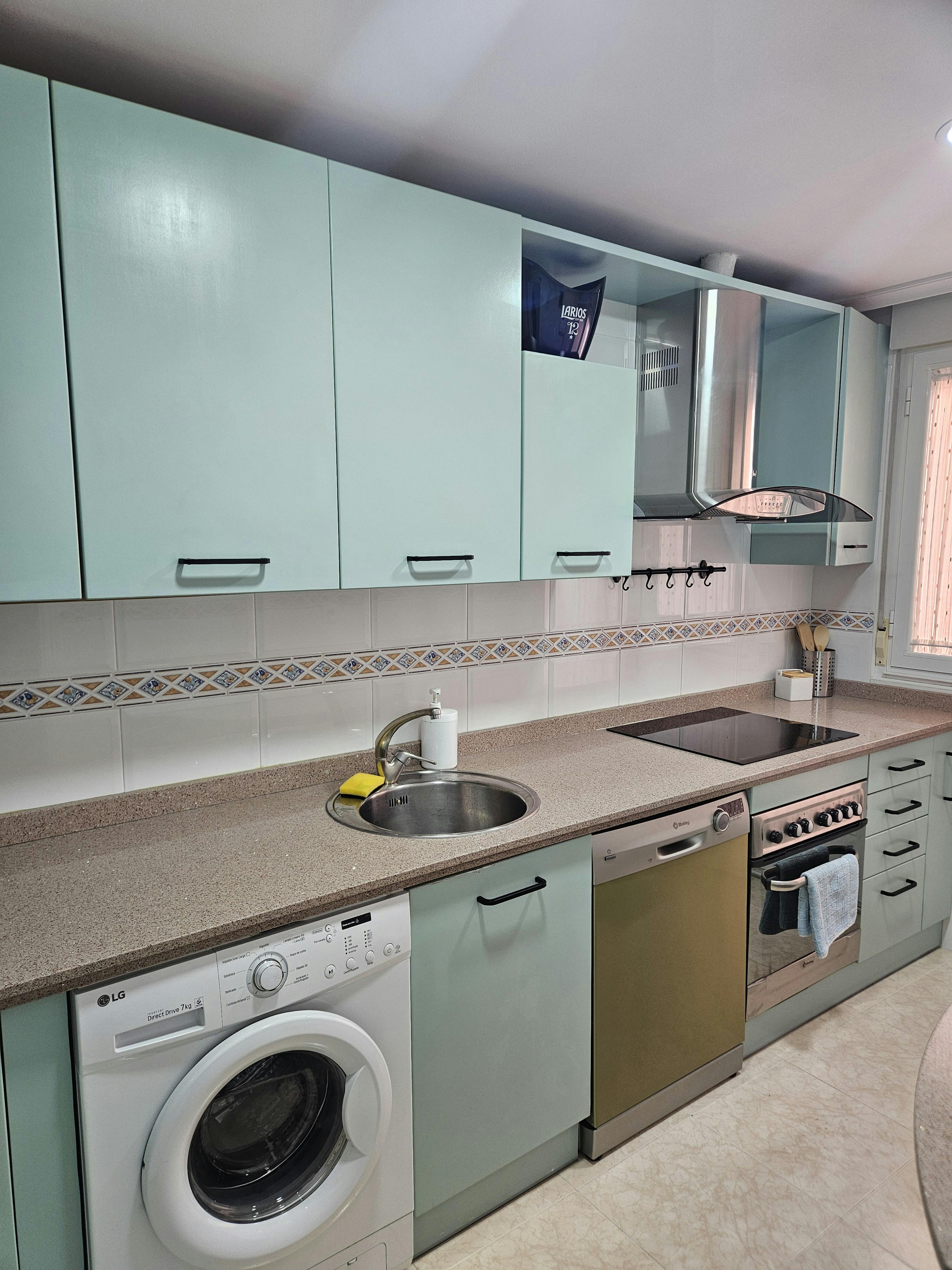 Private room for rent for €295 per month in Salamanca, Calle Moral