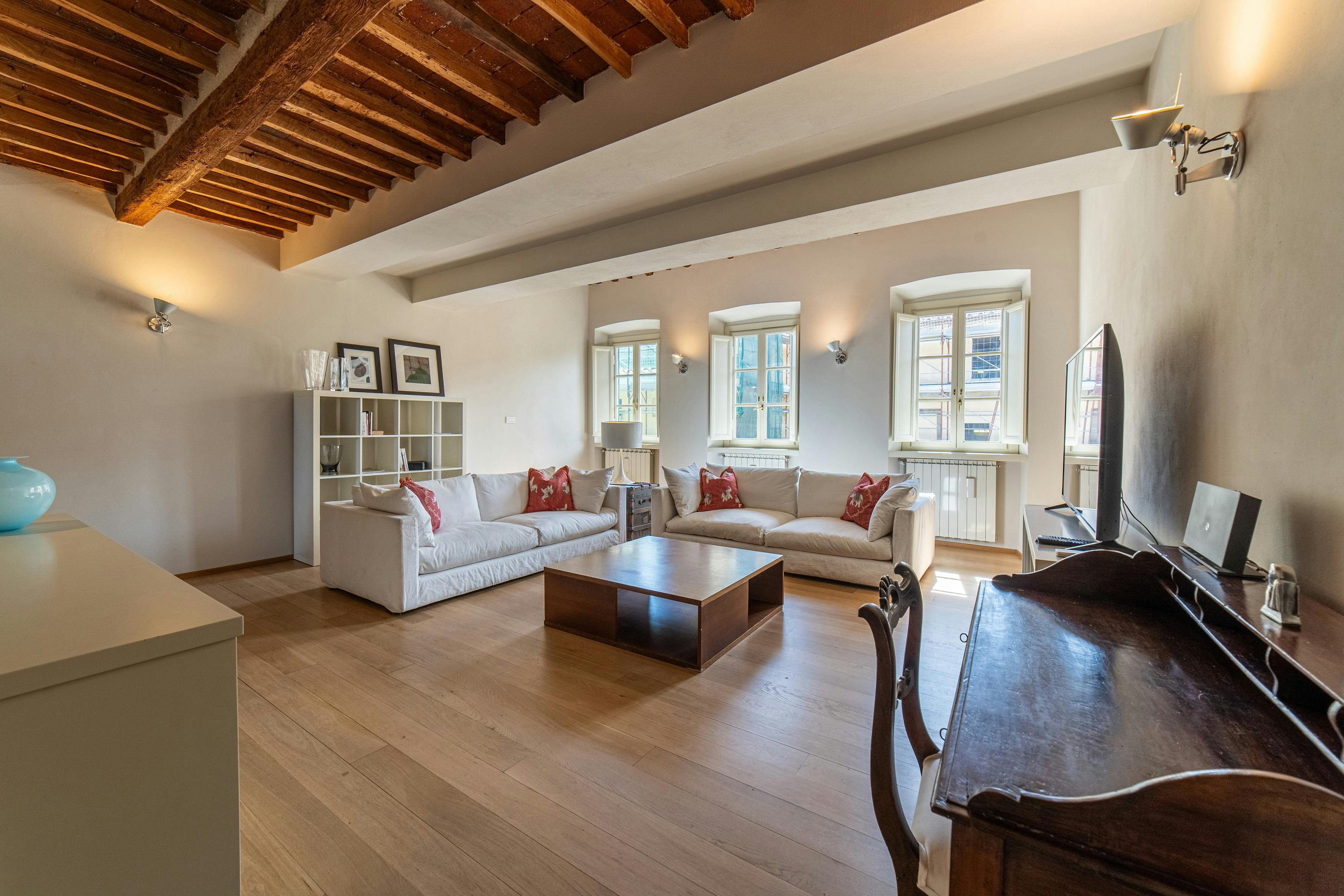 Via S. Nicolao, Lucca preview