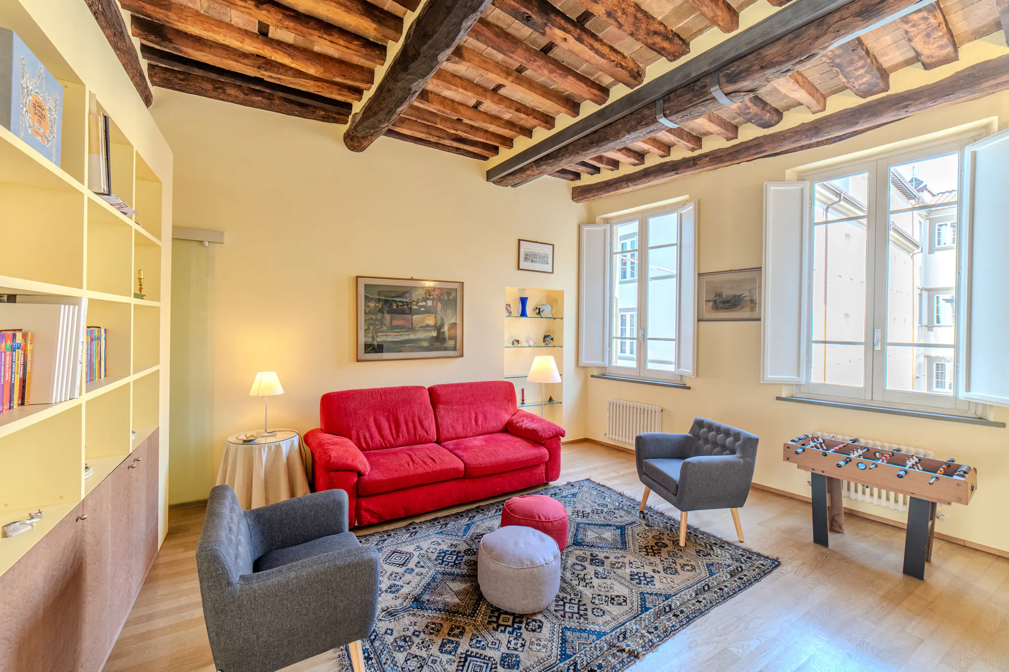 Via Elisa, Lucca preview