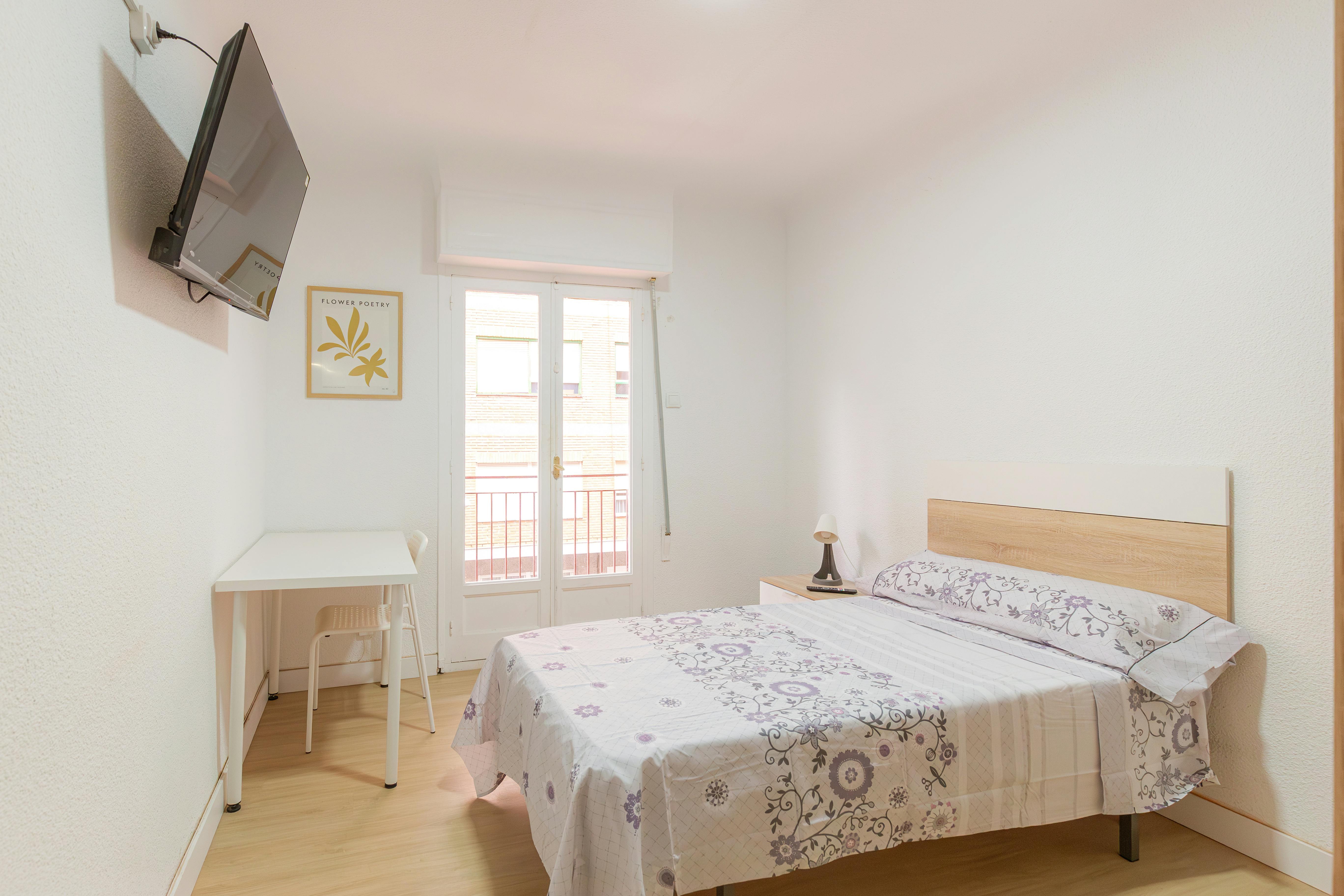 Carrer Mariano Luiña, Elche preview