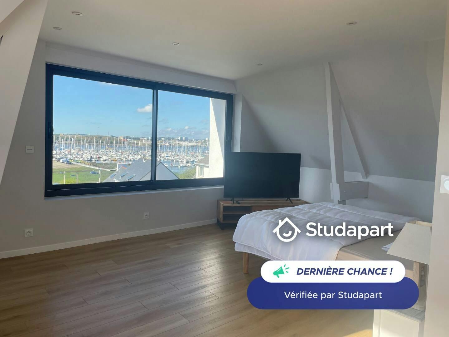 Haus zu mieten für 1.300 € pro Monat in Locmiquélic, Rue Gelin