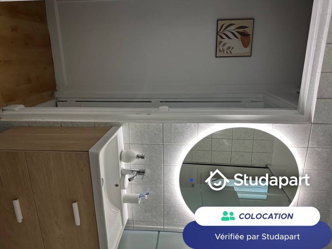 Private room for rent for €535 per month in Sainte-Geneviève-des-Bois, Route de Longpont