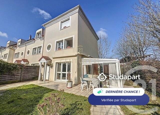 Haus zu mieten für 649 € pro Monat in Noisy-le-Grand, Allée Alphonse Daudet