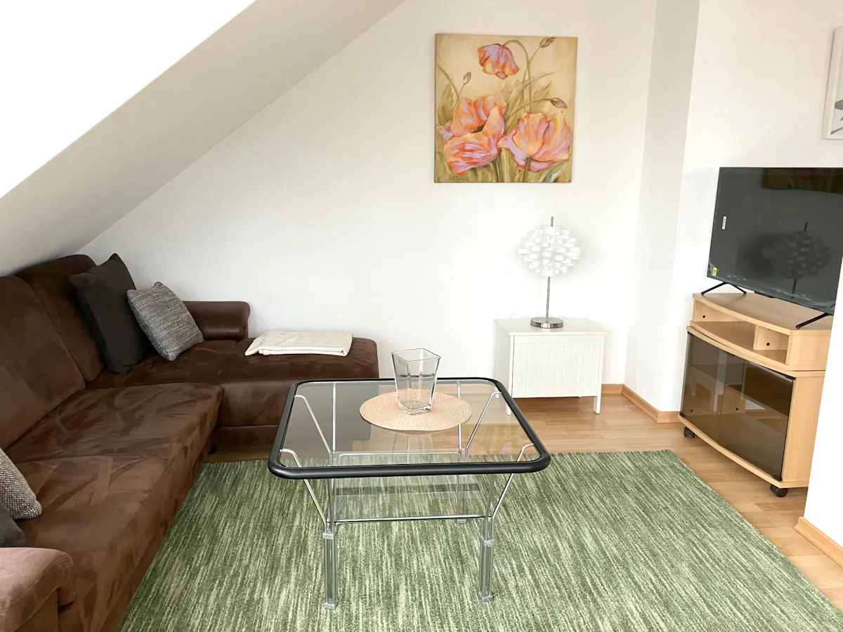 1-Bedroom Apartment in Lise-Meitner-Straße, Potsdam ROOM