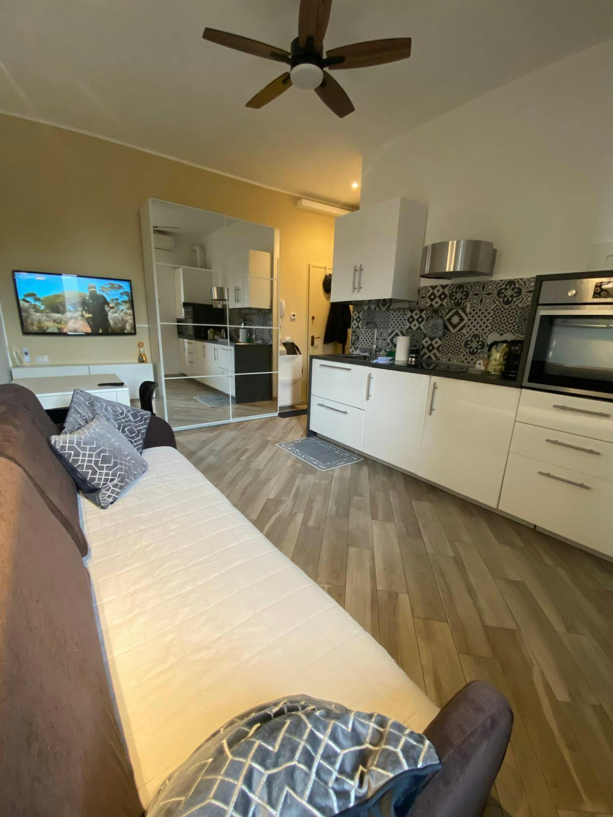 preview gallery tile