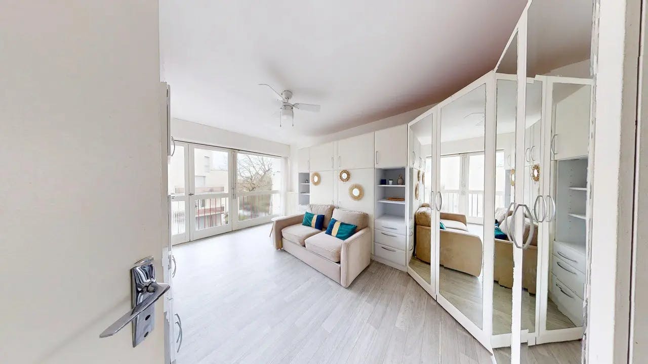 Studio te huur voor € 790 per maand in Talence, Impasse Carros