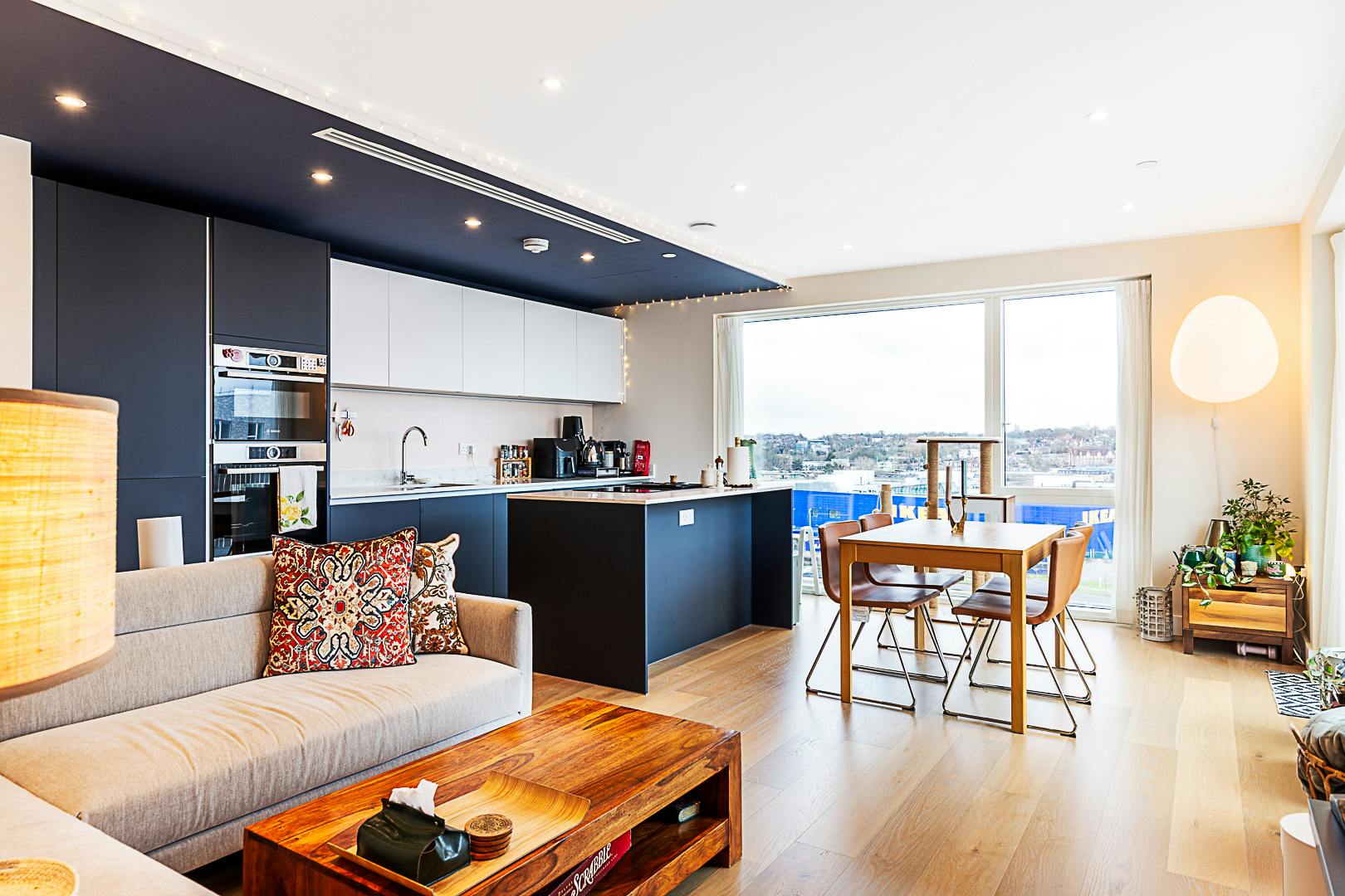 Apartment for rent for £4,480 per month in London, West Parkside