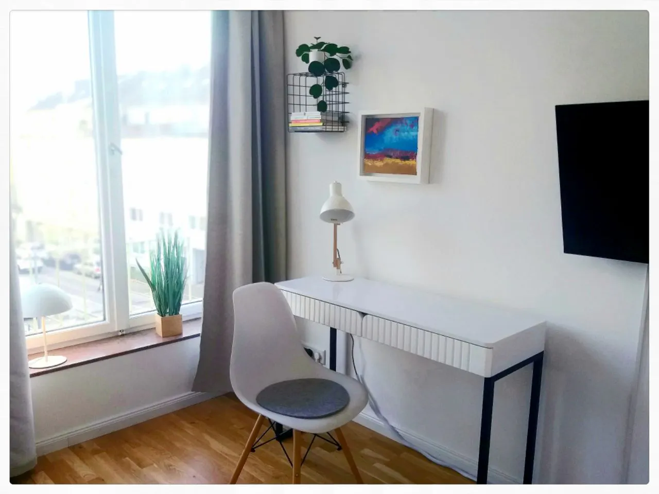 1-Bedroom Apartment in Mühlenweg, Wuppertal 3