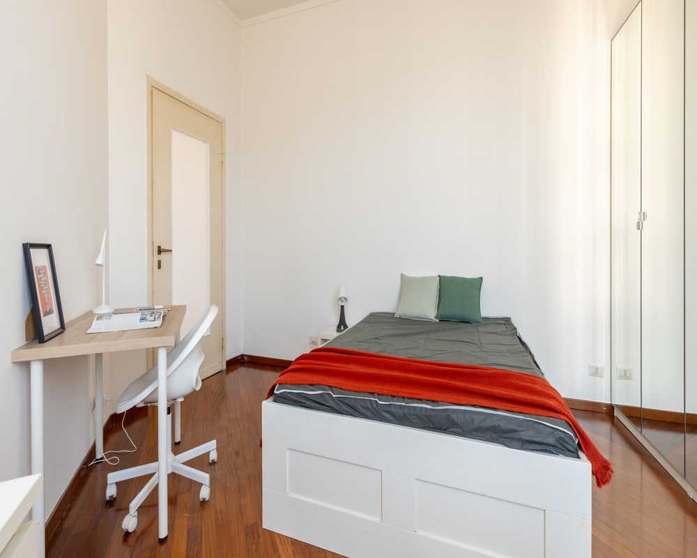 Private room for rent for €800 per month in Milan, Viale Tunisia