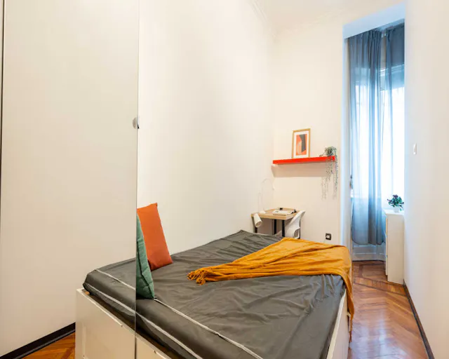 Private room in Viale Regina Giovanna, Milan (1689326) room image 2