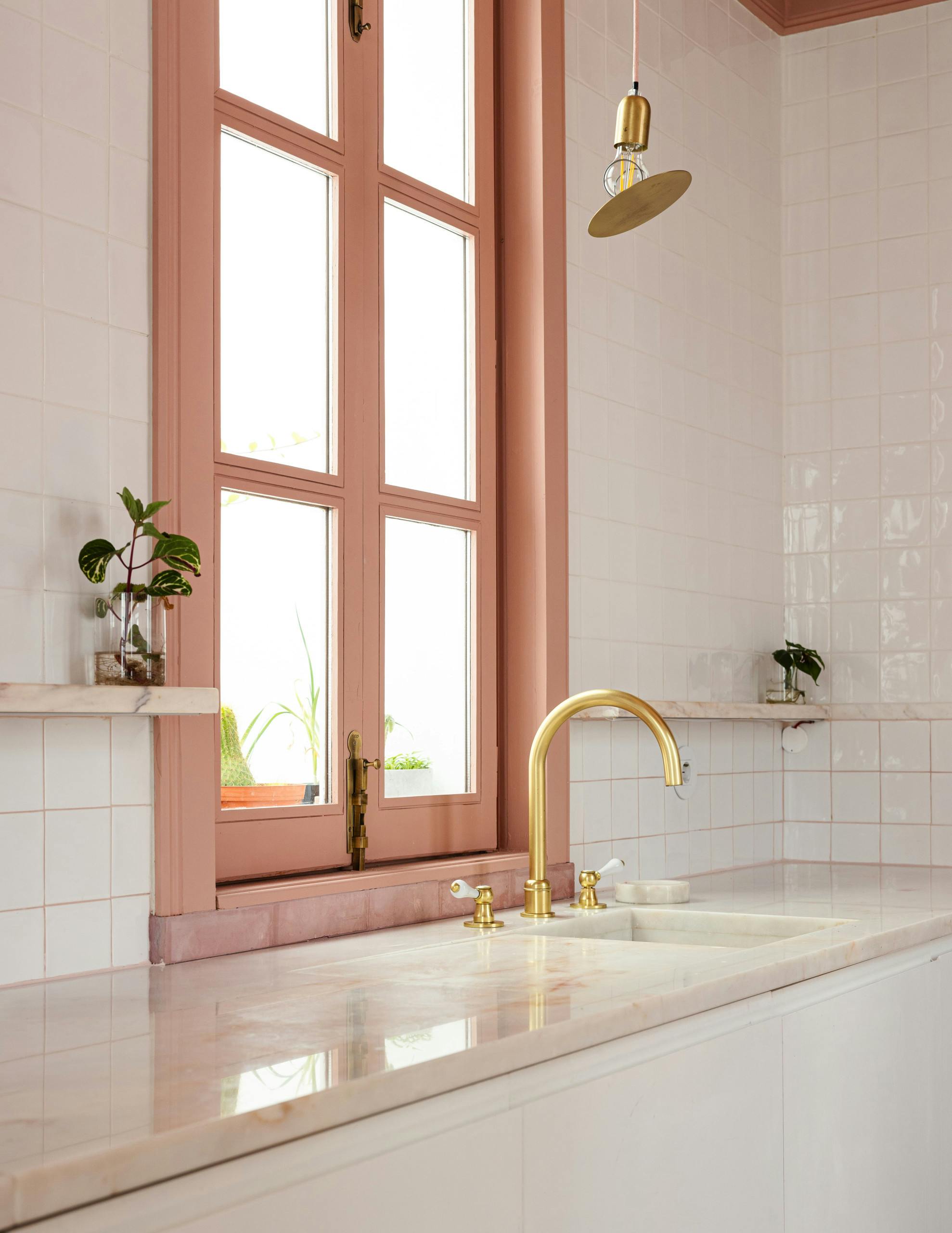 2-Bedroom Apartment in Rua Almeida Garrett, Faro  3