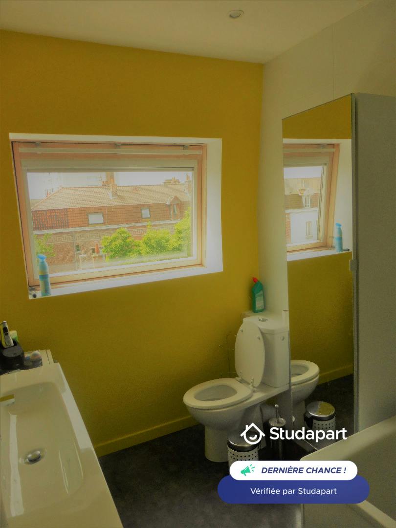 Private room for rent on Rue Jean Jaurès, Lille - Vue 5