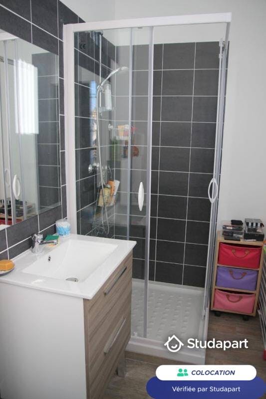 Apartment in Bordeaux, Saint-Michel Nansouty Saint-Genès - View 5