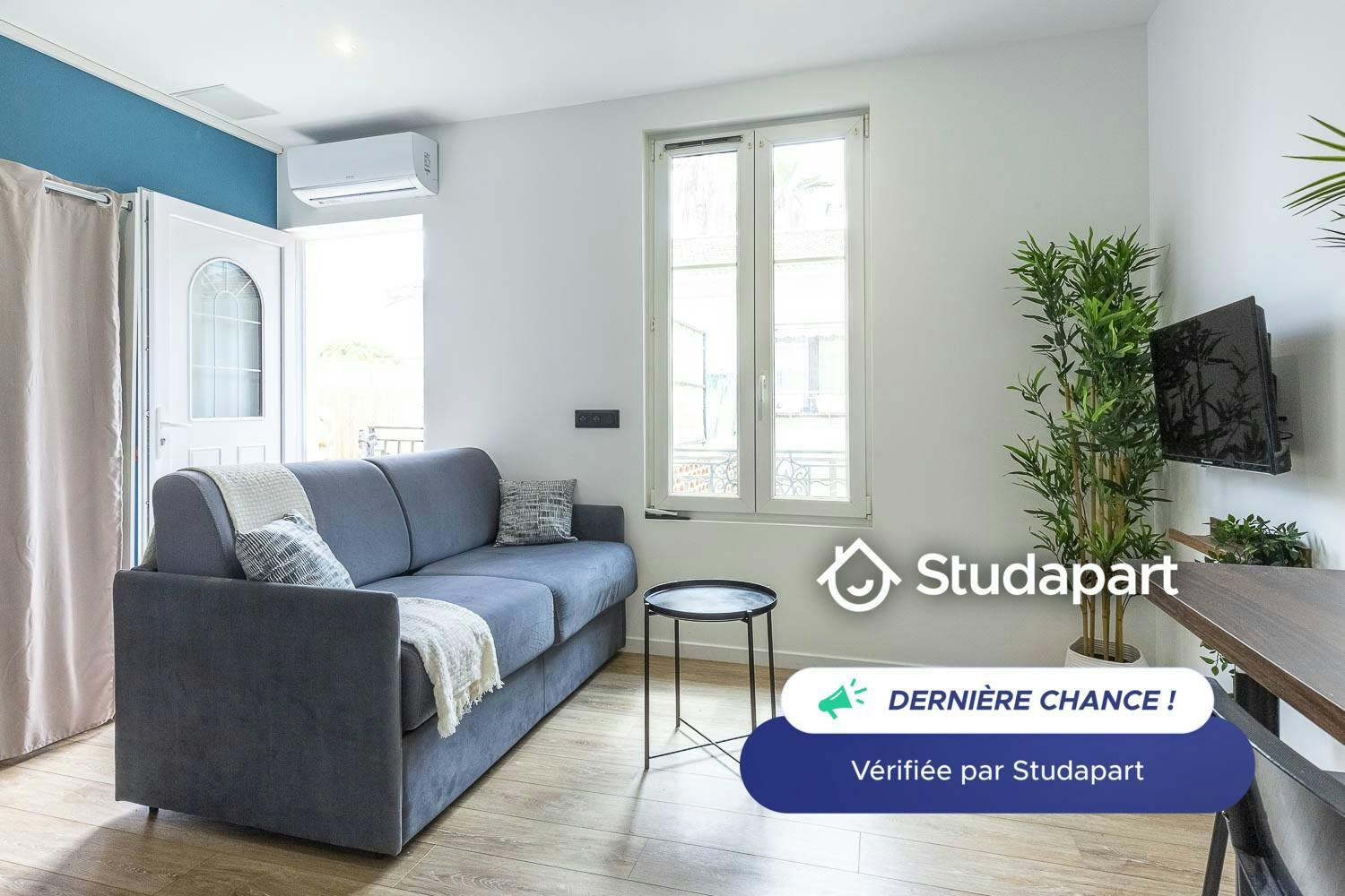 Apartment for rent for €900 per month in Nice, Boulevard René Cassin