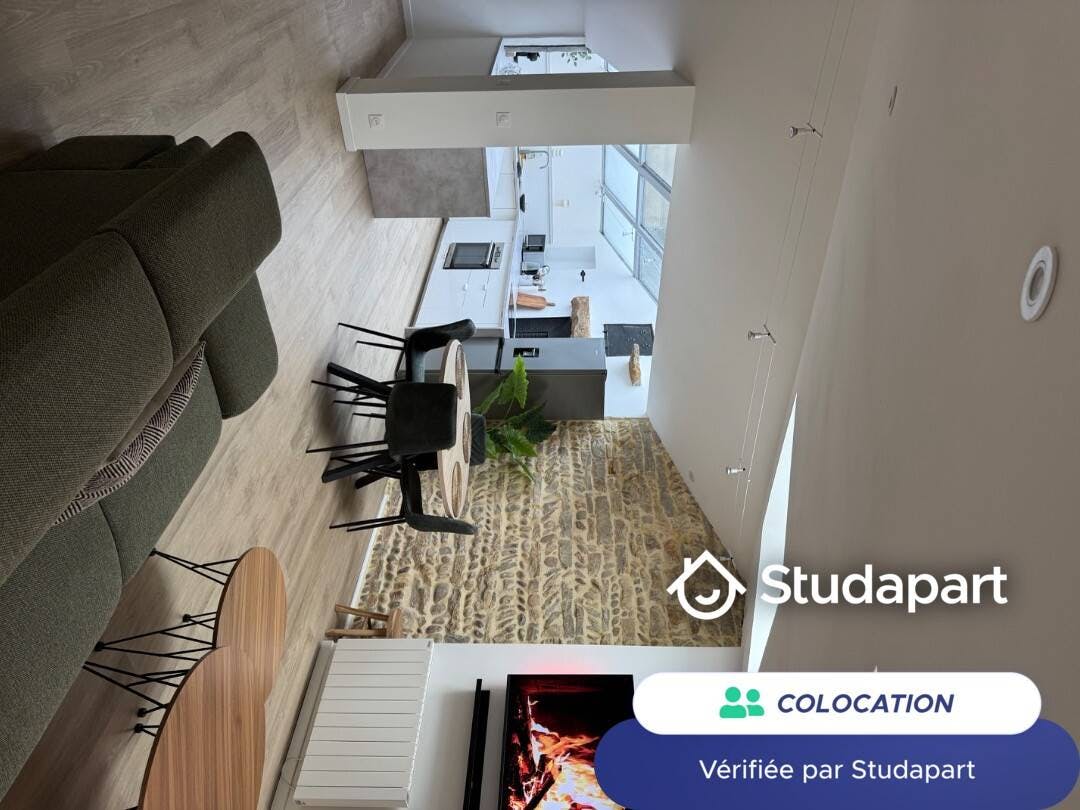 Отдельная комната сдается в аренду за 560 € в месяц в Bourg-en-Bresse, Rue Edgar Quinet