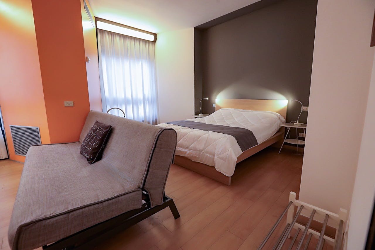 Via Ippolito Nievo, Milan preview