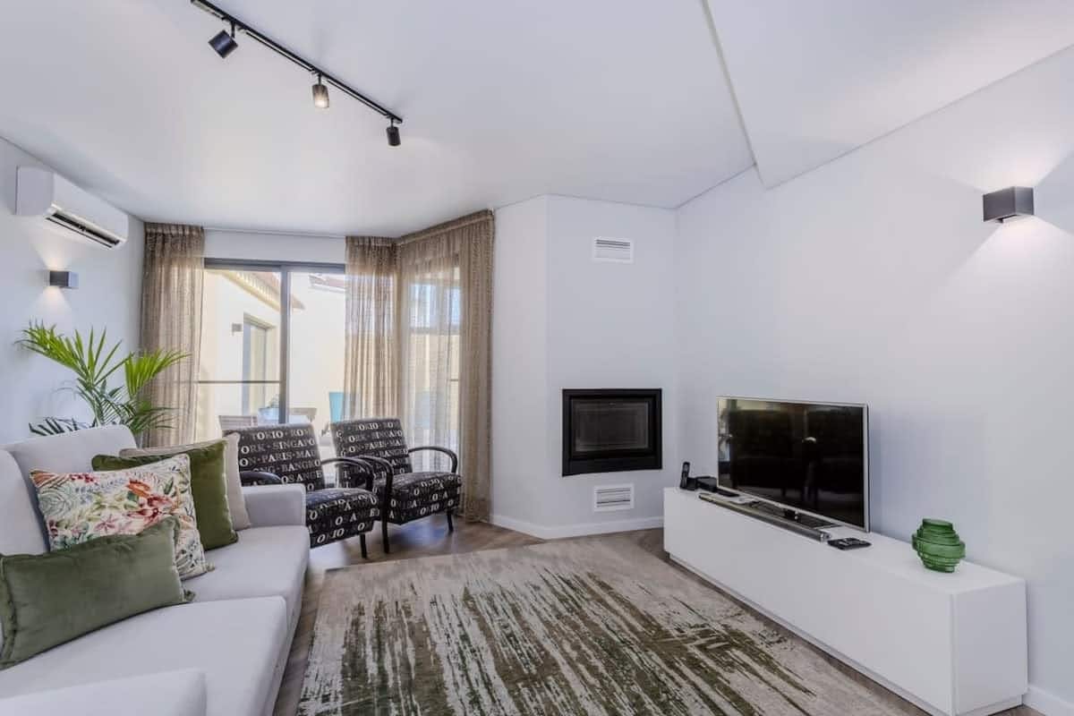 Квартира сдается в аренду за 1 000 € в месяц в Ponta Delgada, Rua do Castilho