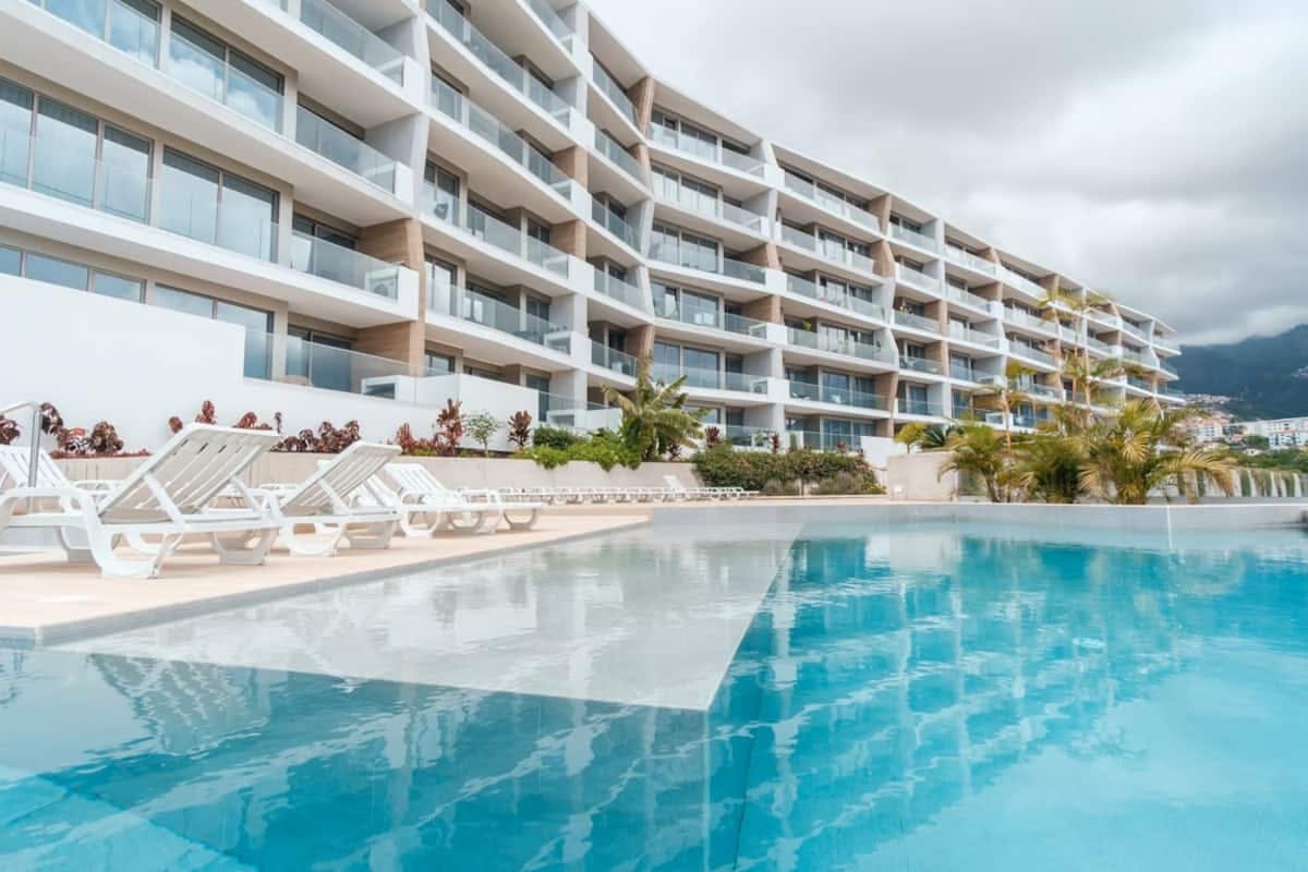 Apartment for rent for €1,000 per month in Funchal, Caminho das Virtudes