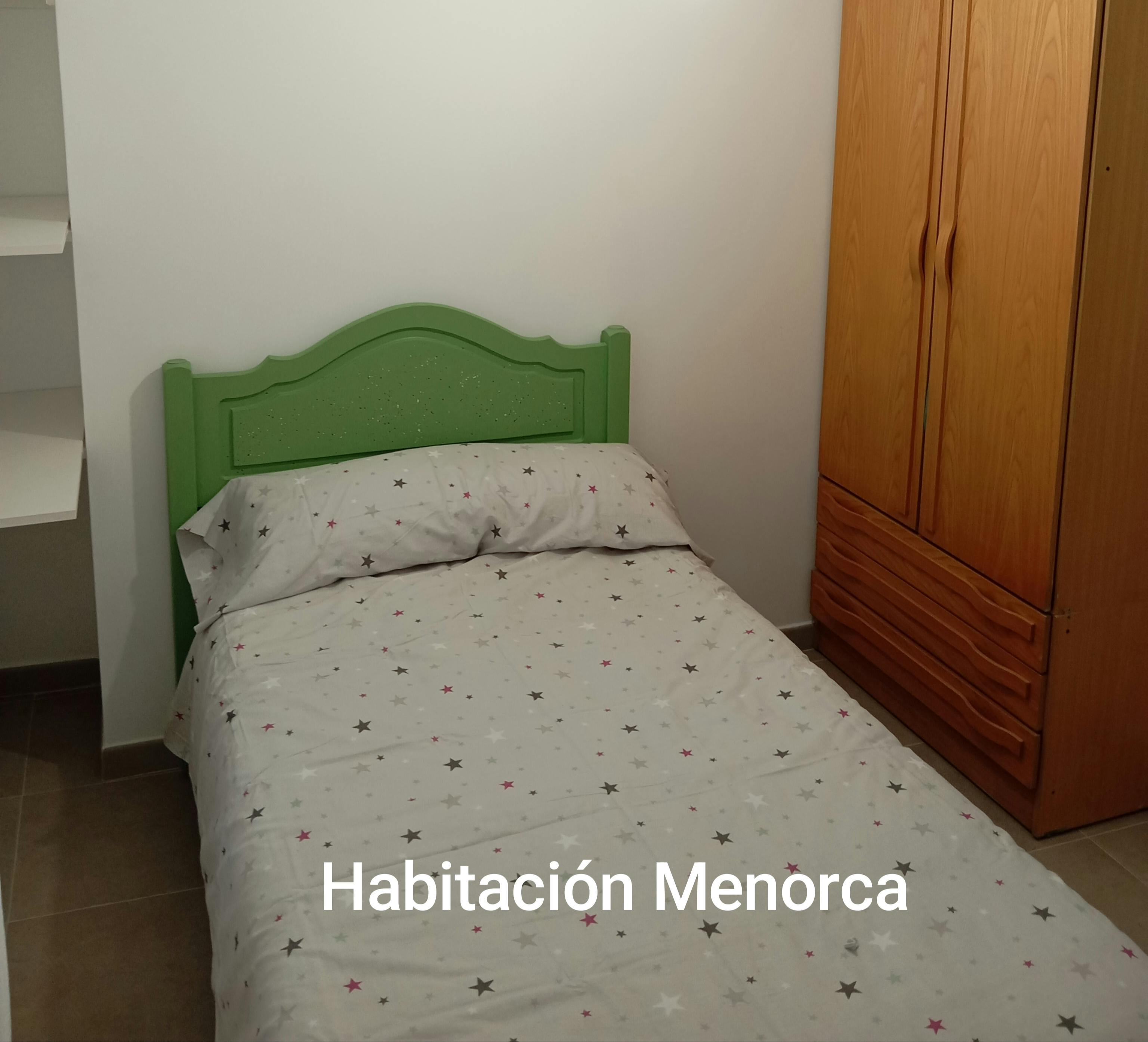 Double room Valladolid, 1 bed, 9m² — photo 7