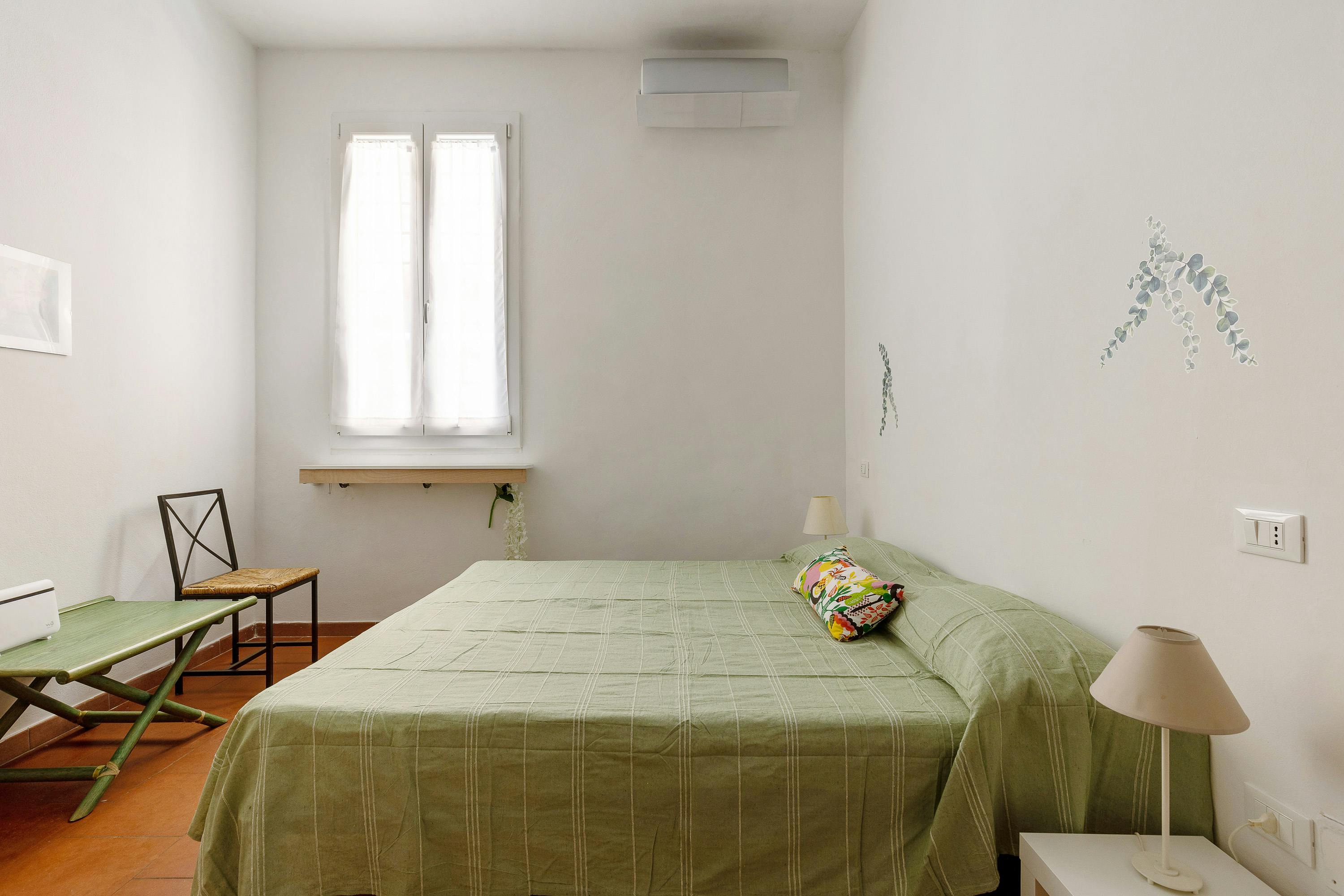 Via de' Castagnoli, Bologna preview