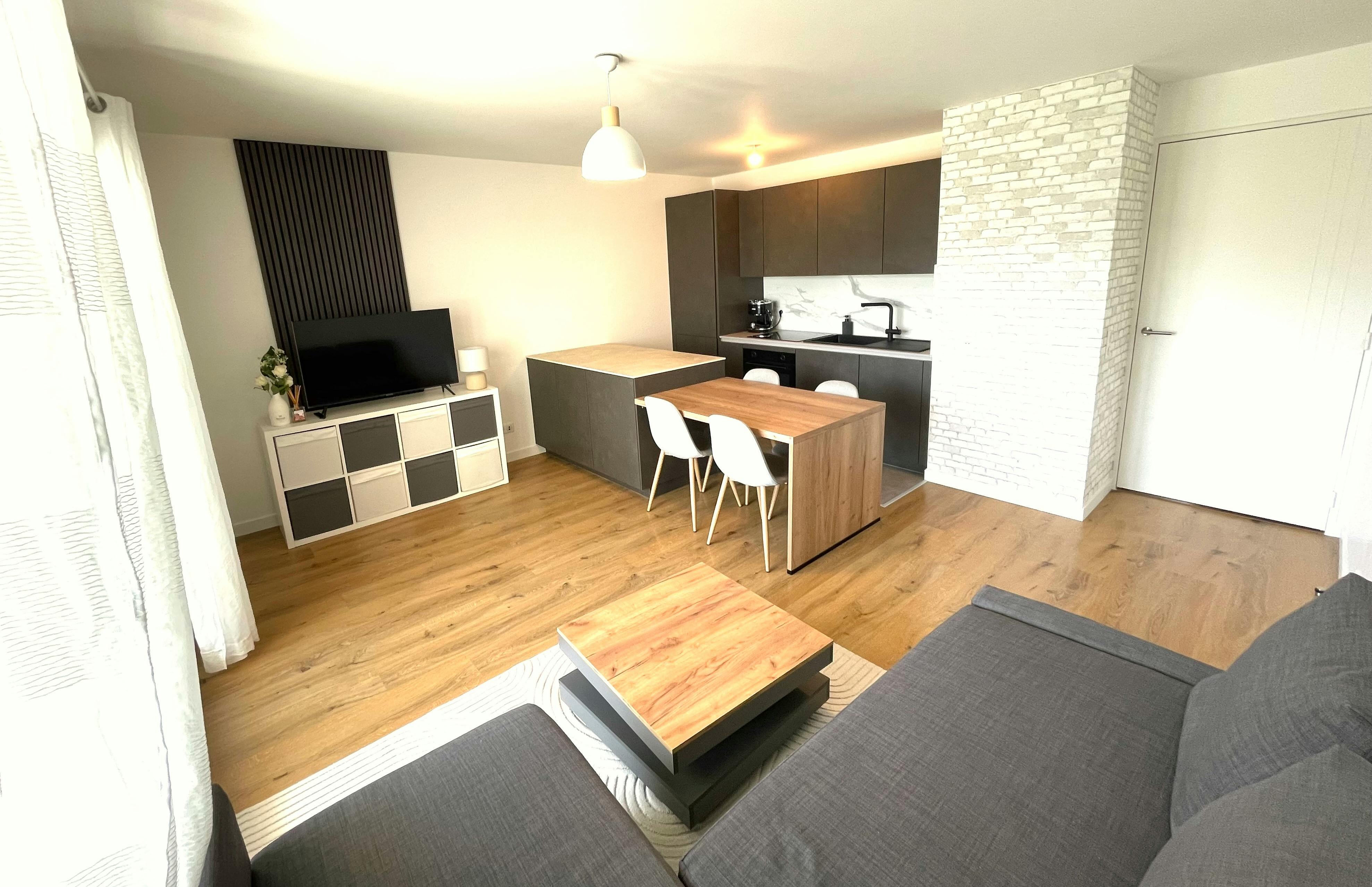 Apartament de închiriat pentru 1.850 EUR pe lună în Rueil-Malmaison, Rue G de Gaulle Anthonioz
