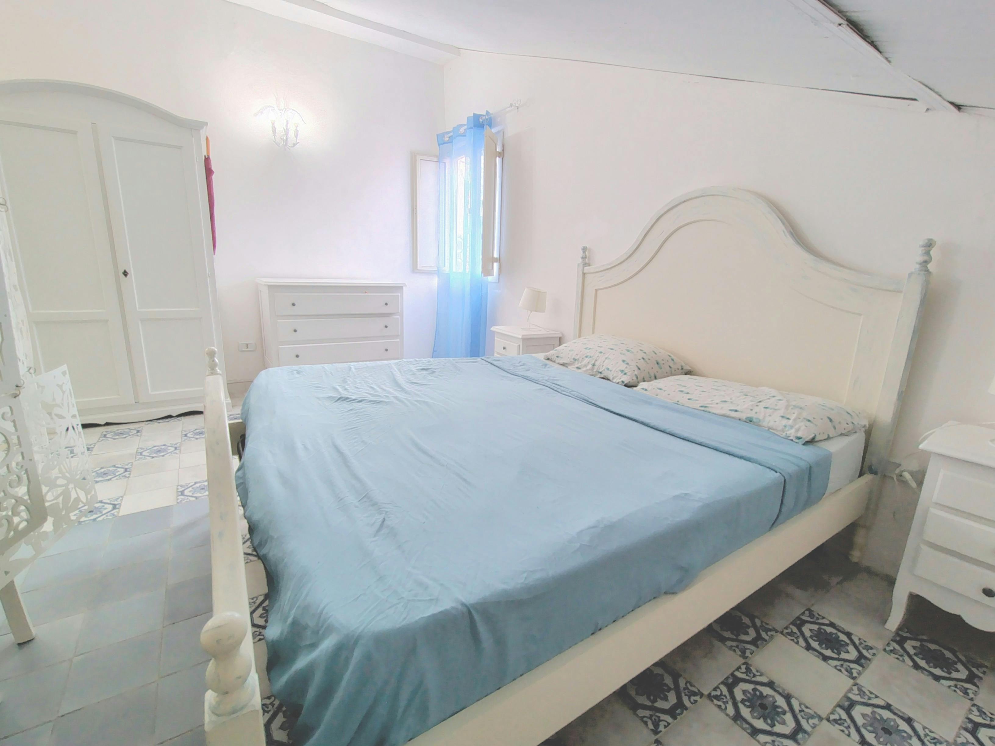 Vico Lungo del Gelso, Naples preview