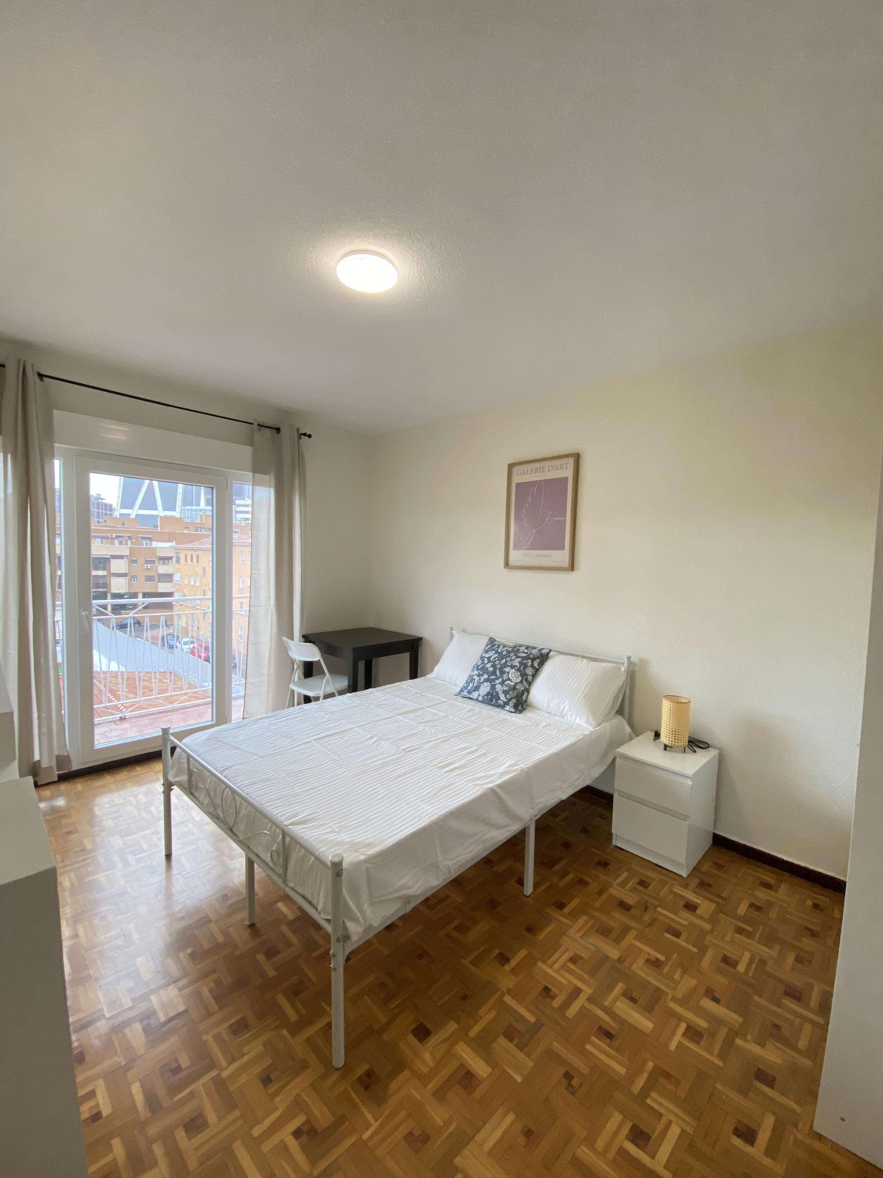 Calle Aguileñas, Madrid preview