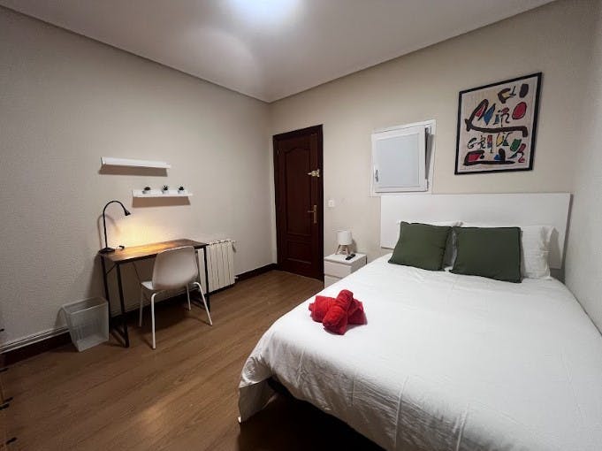Single room Bilbao, 1 bed, 11m² — photo 1