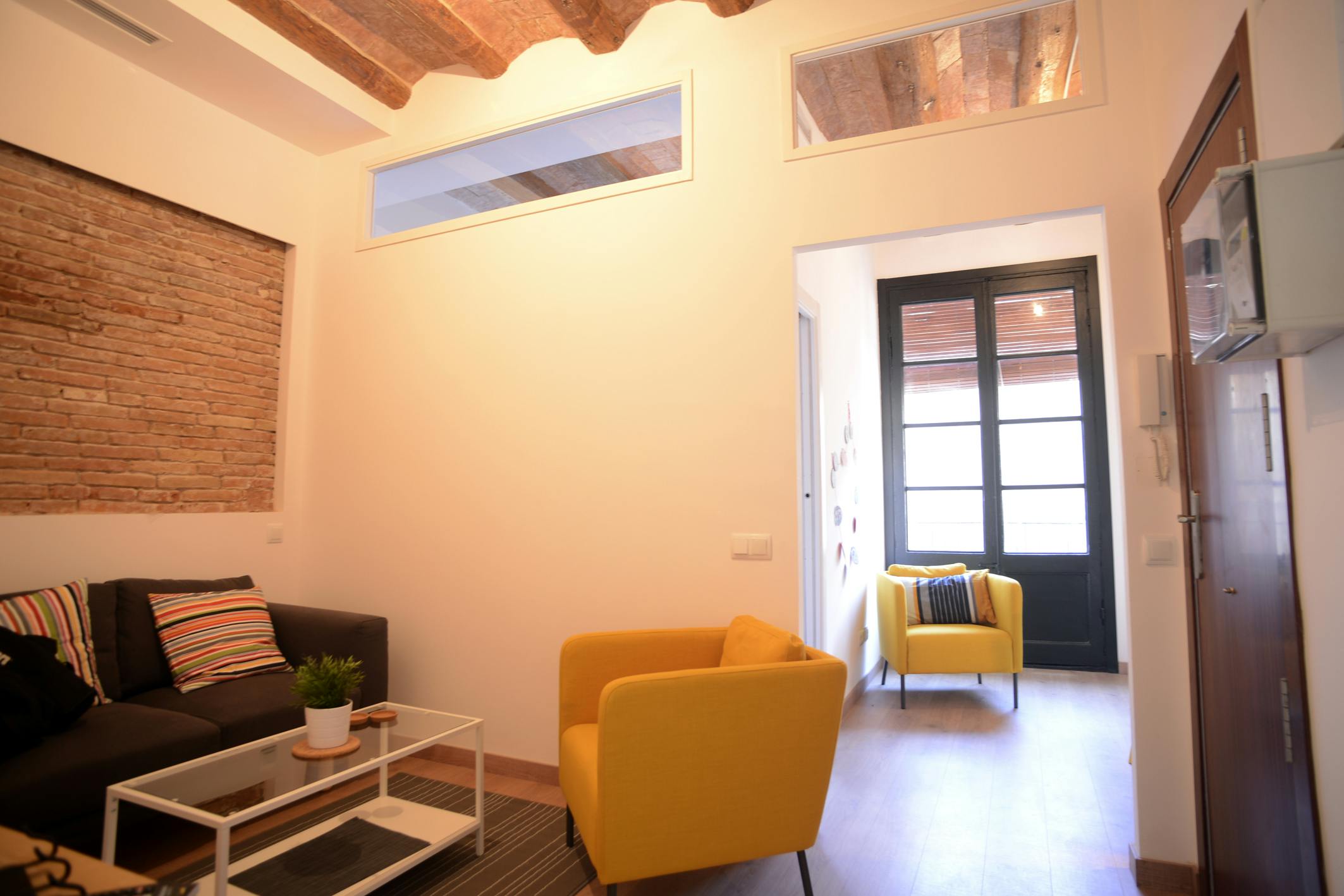 Apartment for rent for €1,250 per month in Barcelona, Carrer de Sant Martí