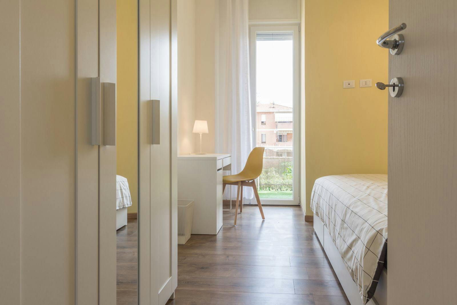 Private room for rent for €510 per month in Ferrara, Via Luigi Borsari
