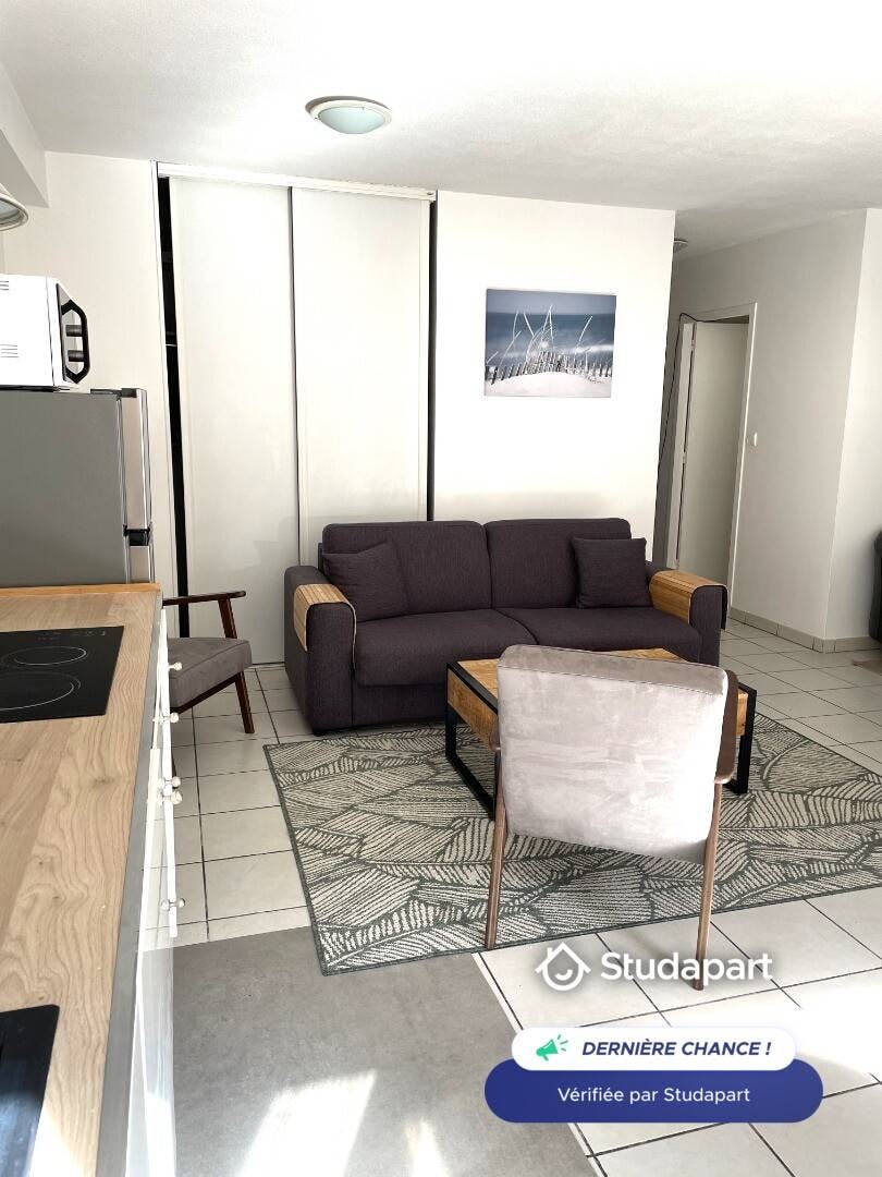 Apartment for rent for €880 per month in Toulouse, Rue Saint-Joseph