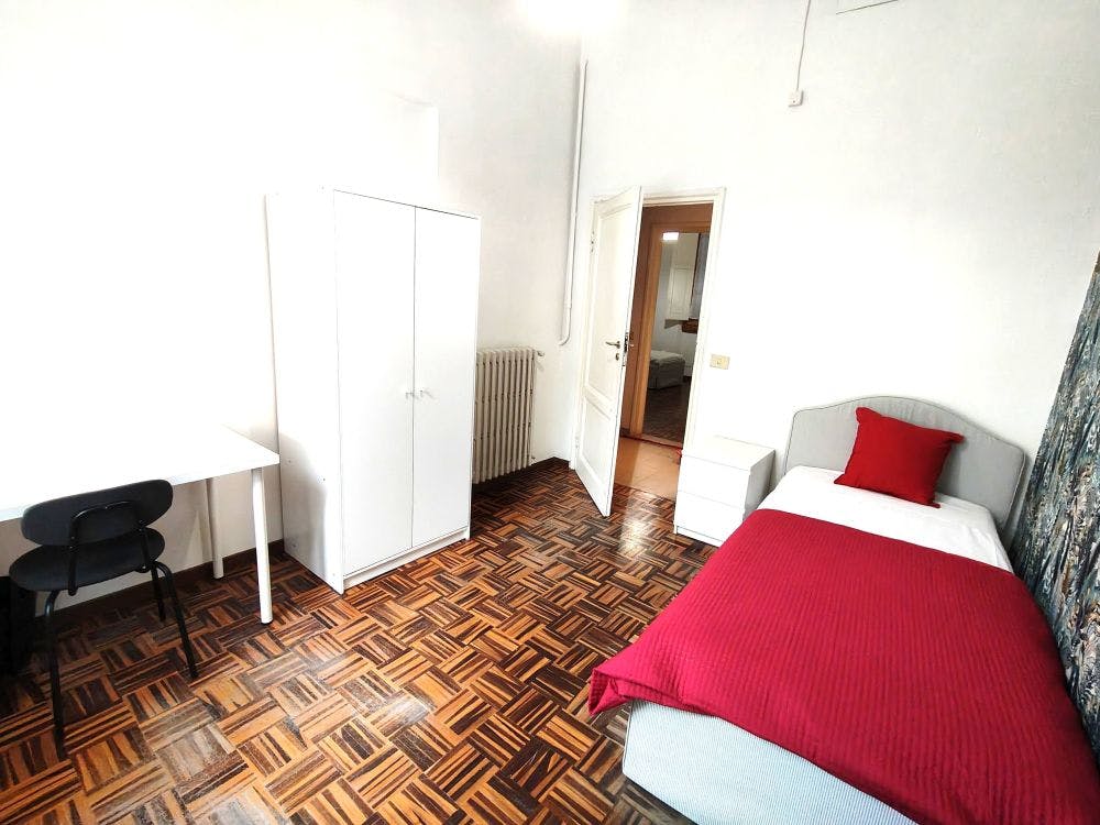 Single room Florence, 1 bed — photo 8
