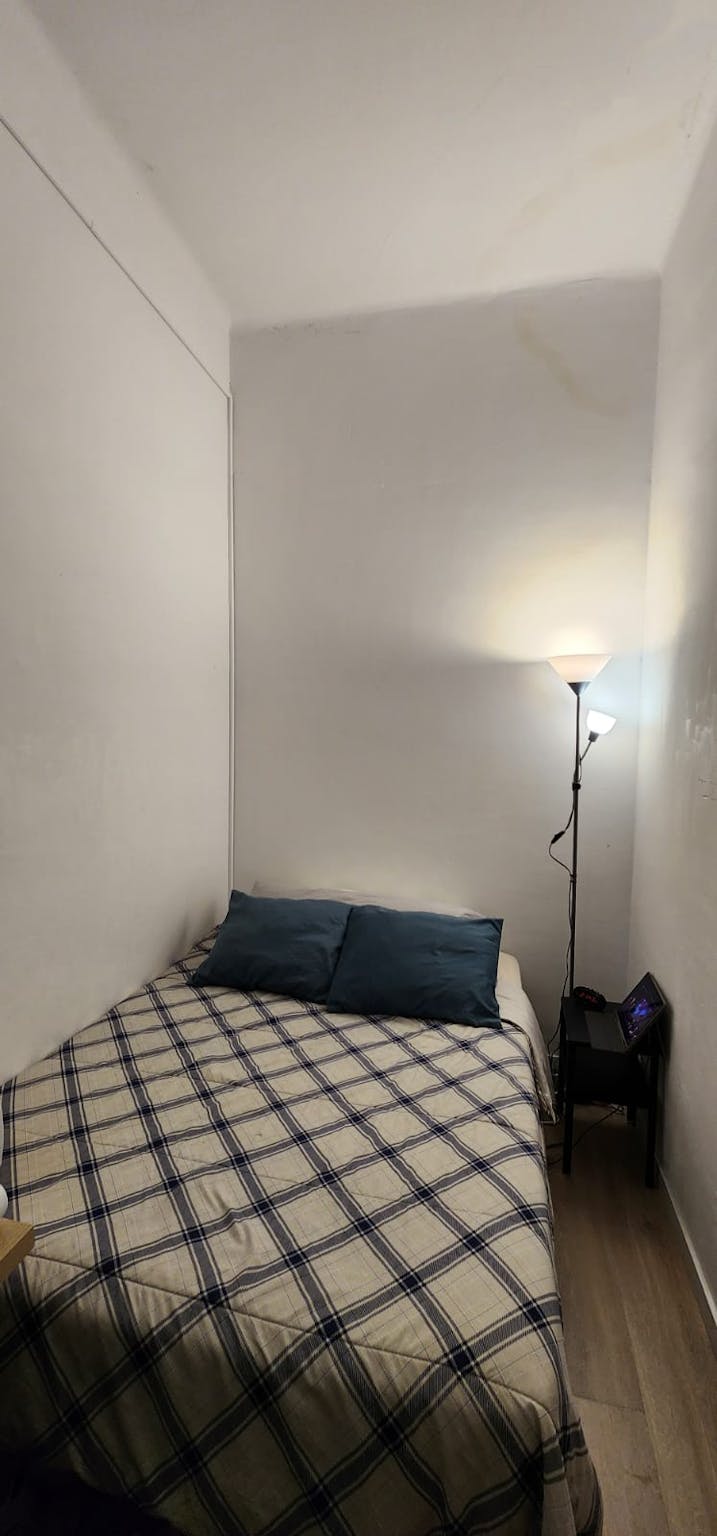 Ronda de la Universitat, Barcelona preview