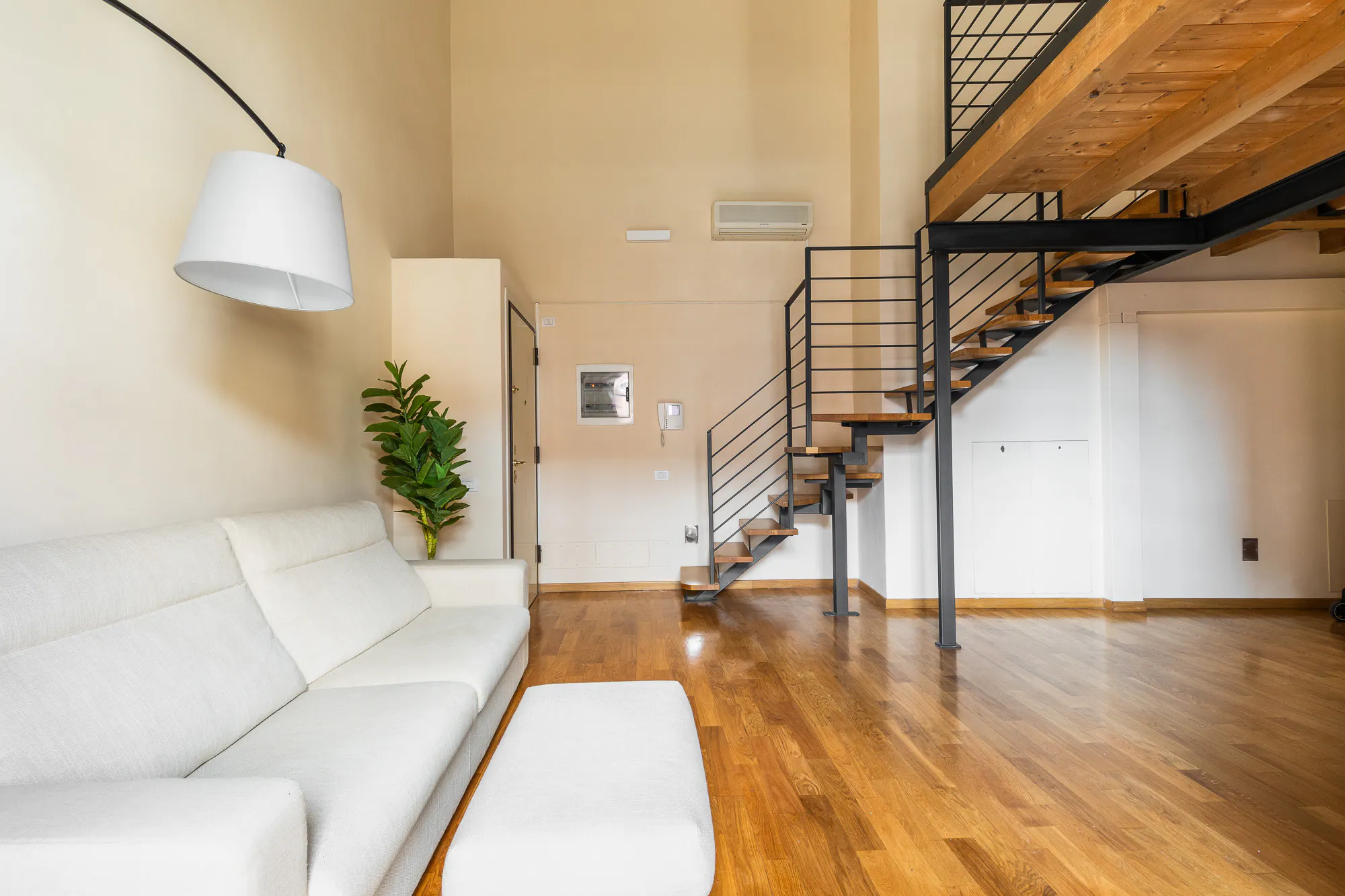 2-Bedroom Apartment in Via Galliera, Bologna (1690072) ROOM 2